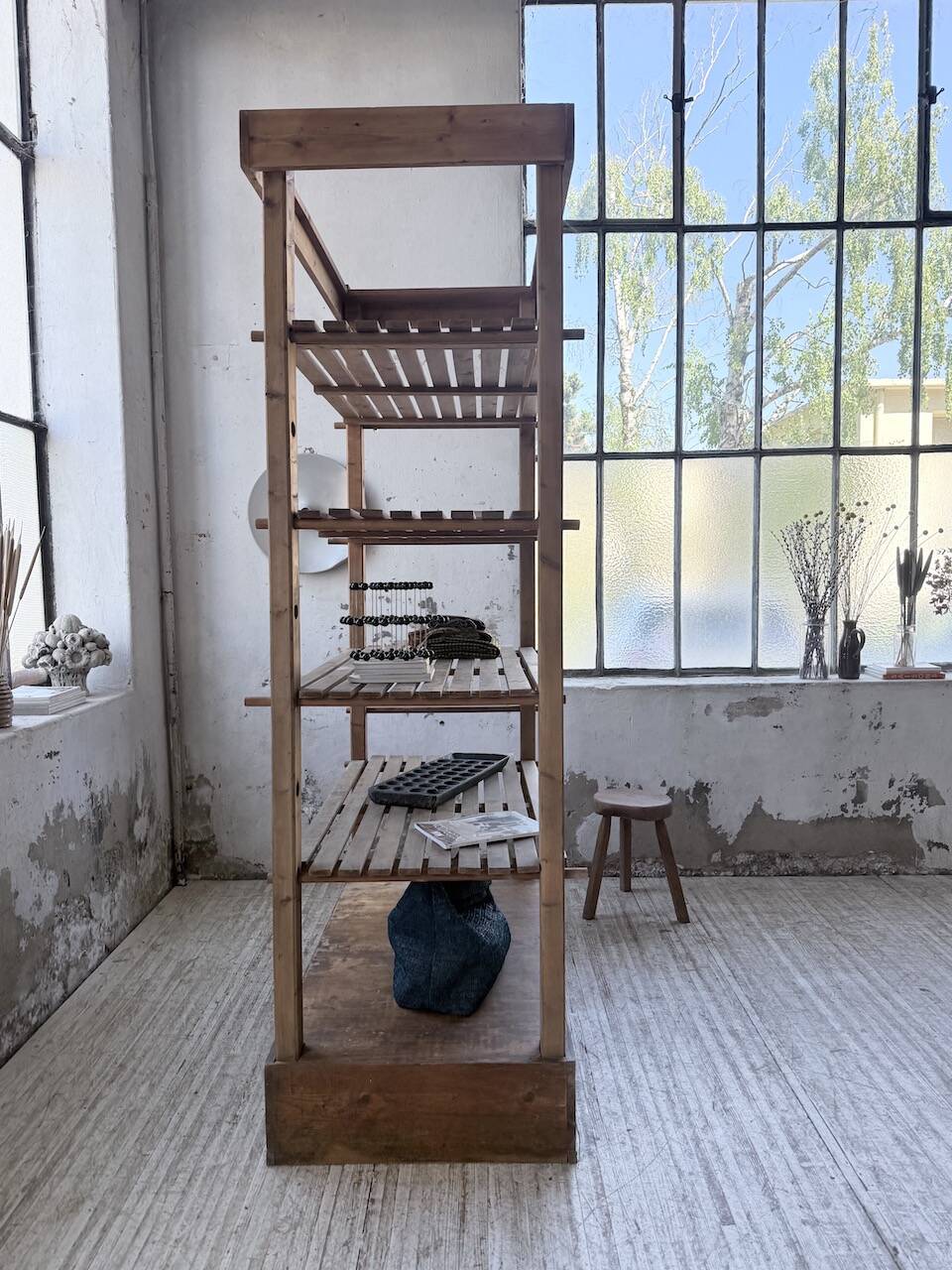 1950s professional bookshelf, dismantlable.