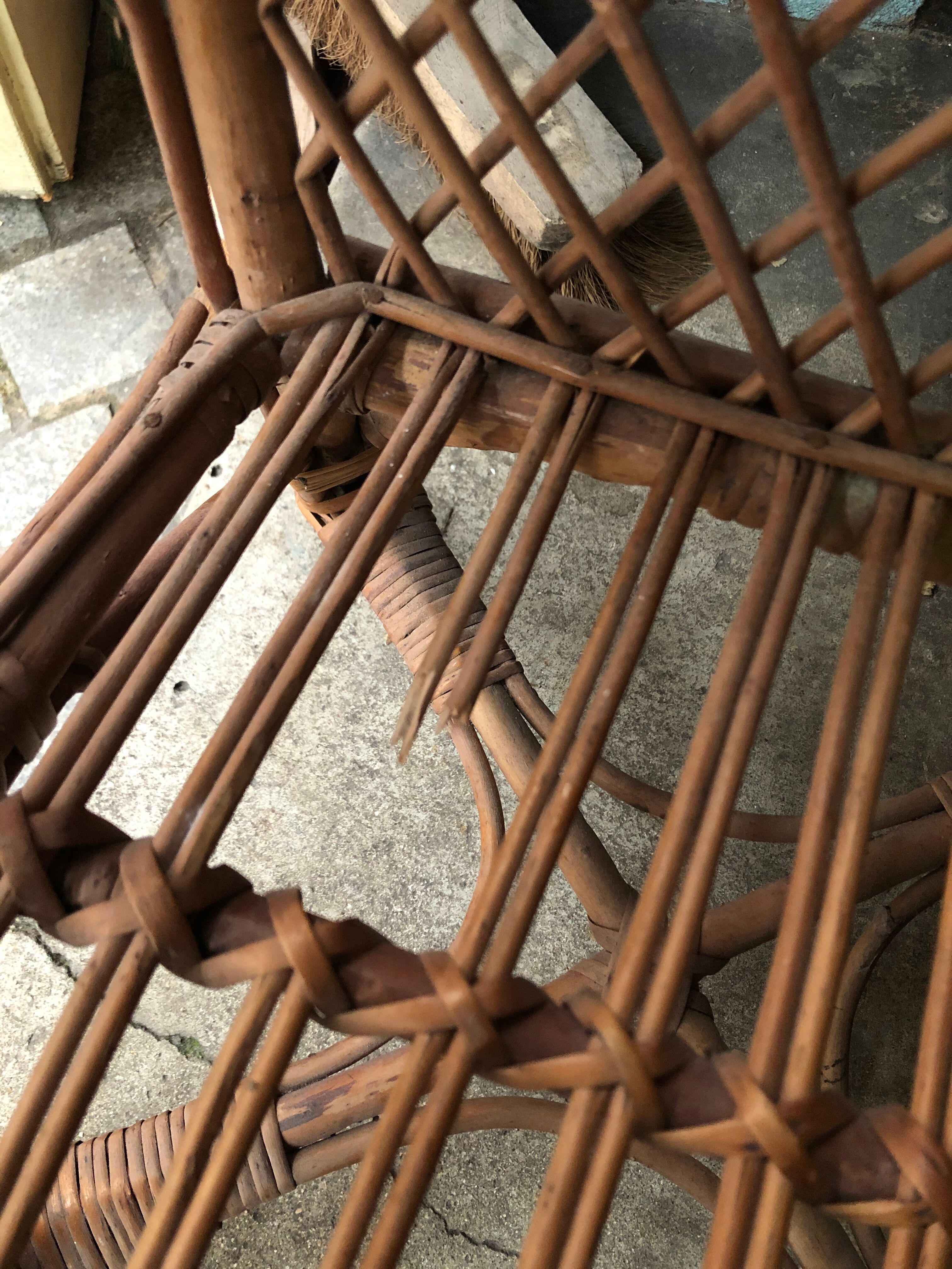 Child chair in rattan and wood