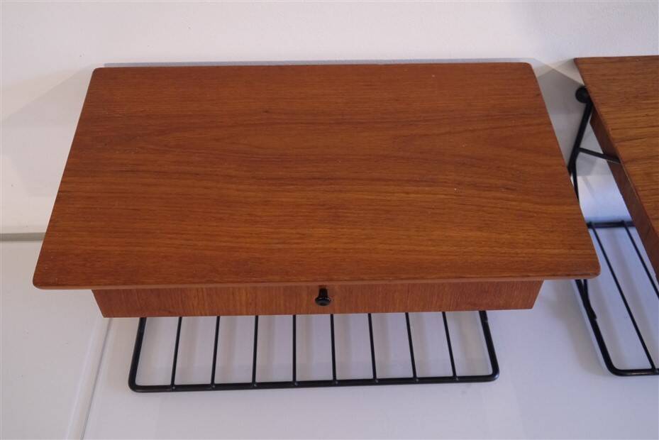 Paire de chevets à suspendre design scandinave 1960
