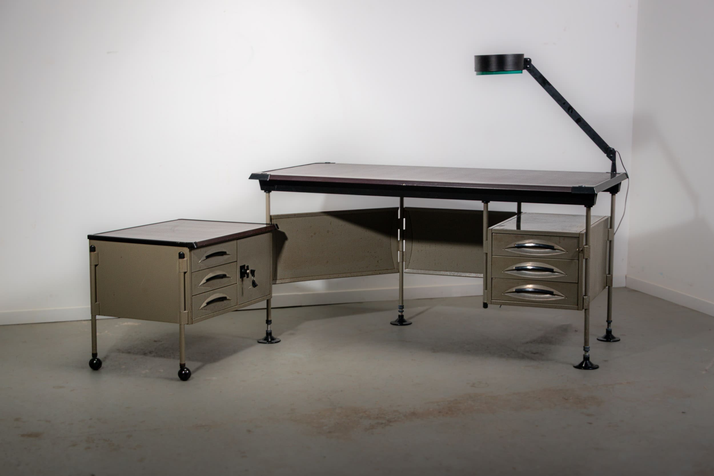 Spazio series director's desk with lamp by Studio BBPR for Olivetti, circa 1960