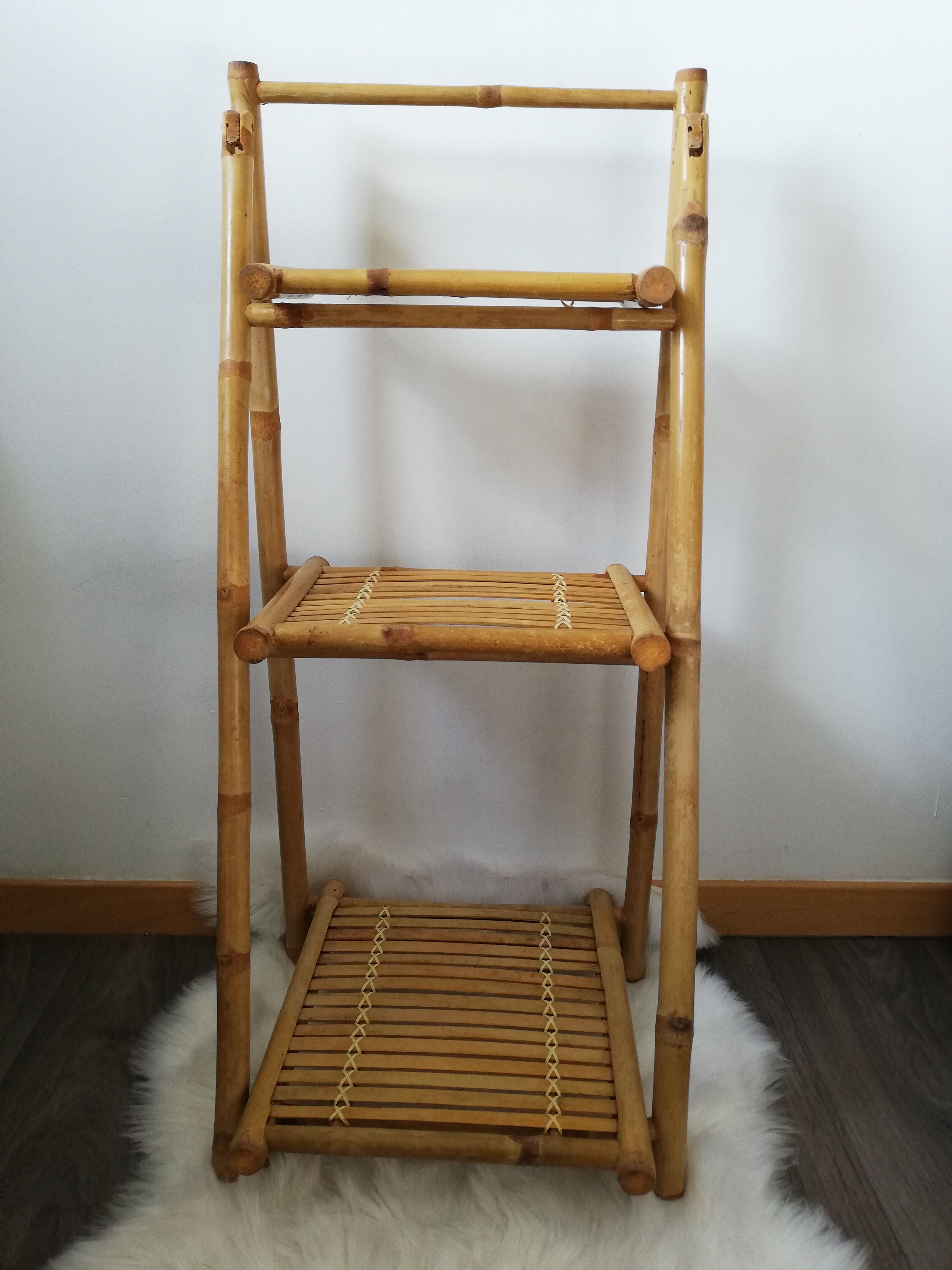 Folding bamboo shelf