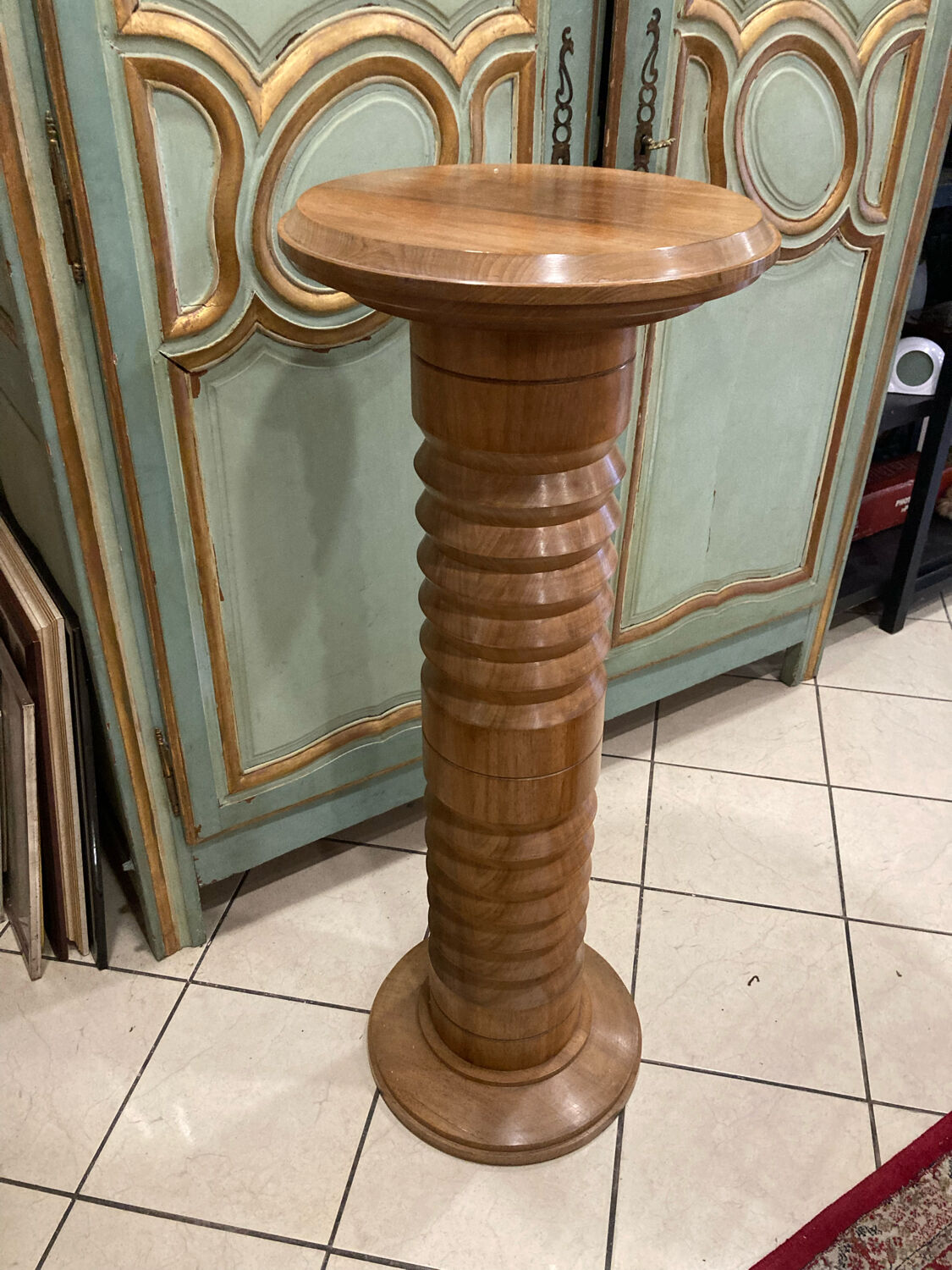 Wooden column