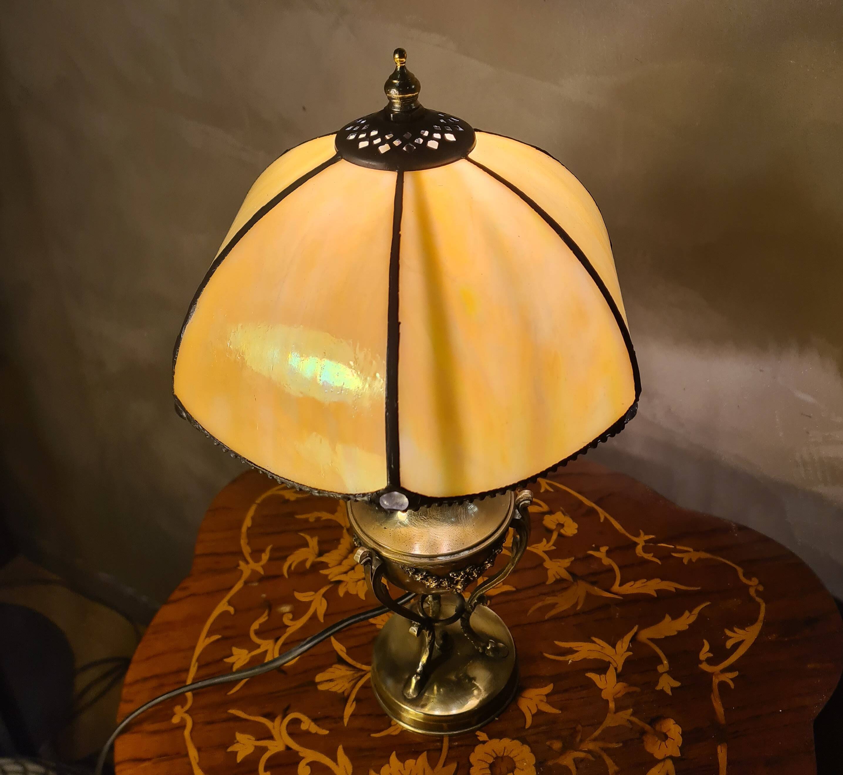 Vintage brass petrol lamp, electric, with glass and lead shade, 38x21