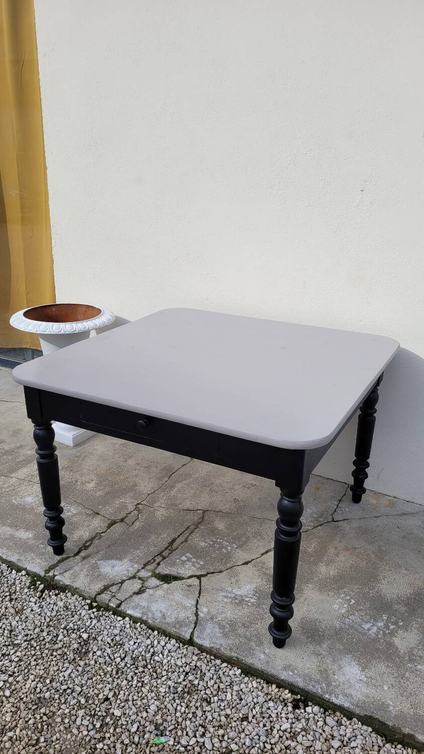 Antique patinated bistro farmhouse table, one drawer