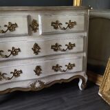 White patinated chest of drawers Louis XV style