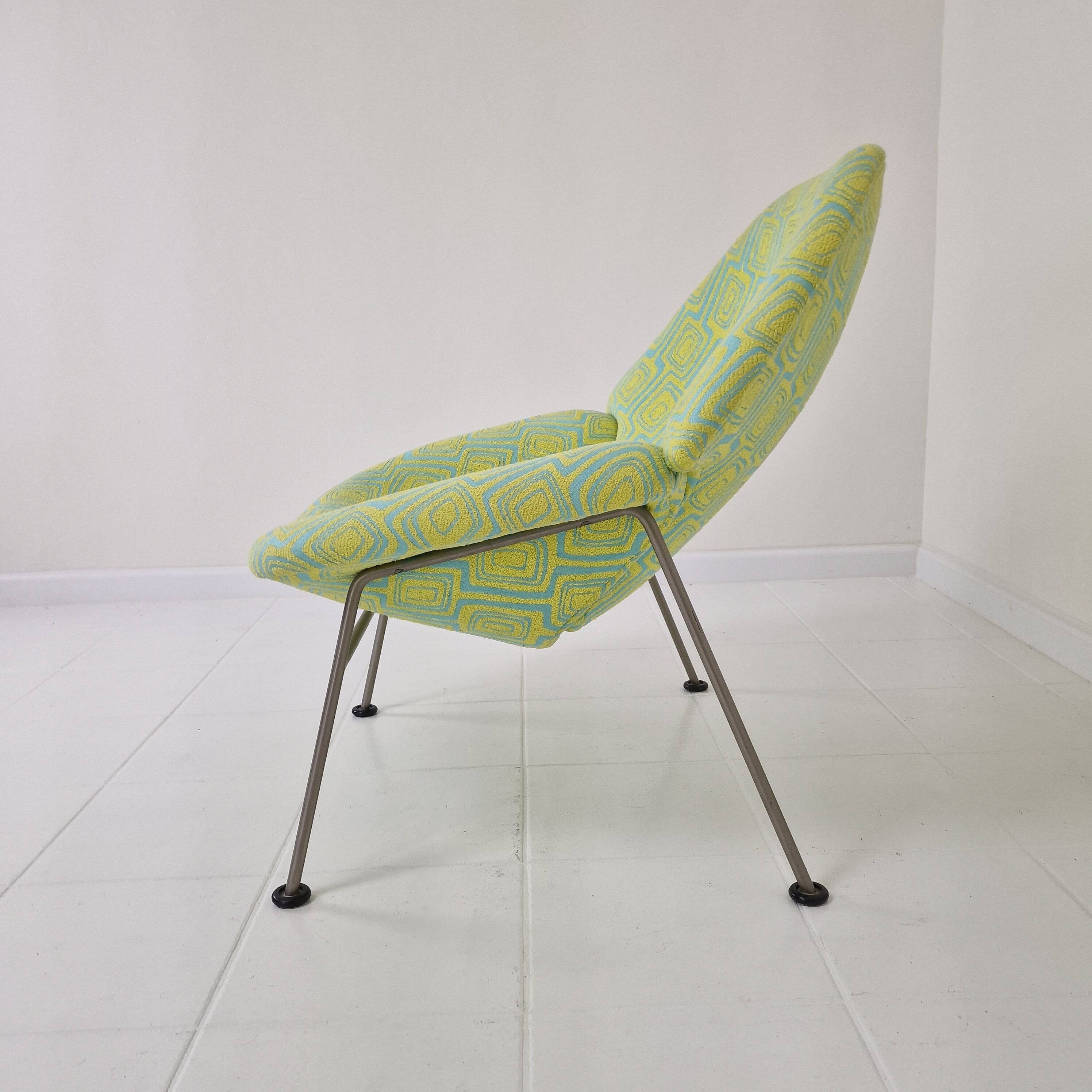Mid-Century F555 Chair by Pierre Paulin for Artifort, 1980's