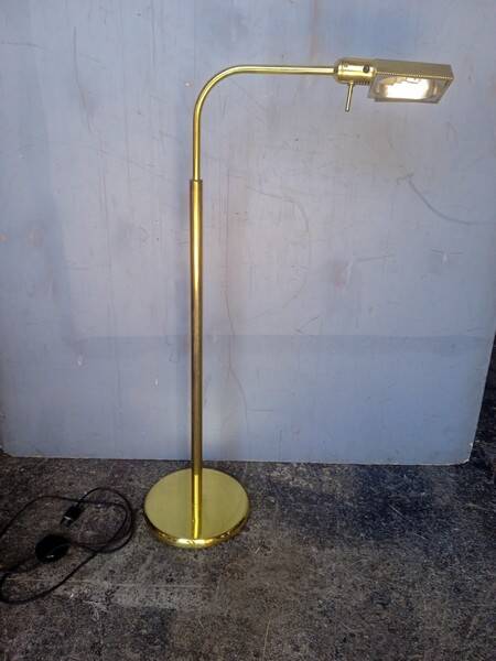 Reading floor lamp in golden brass vintage design 1970