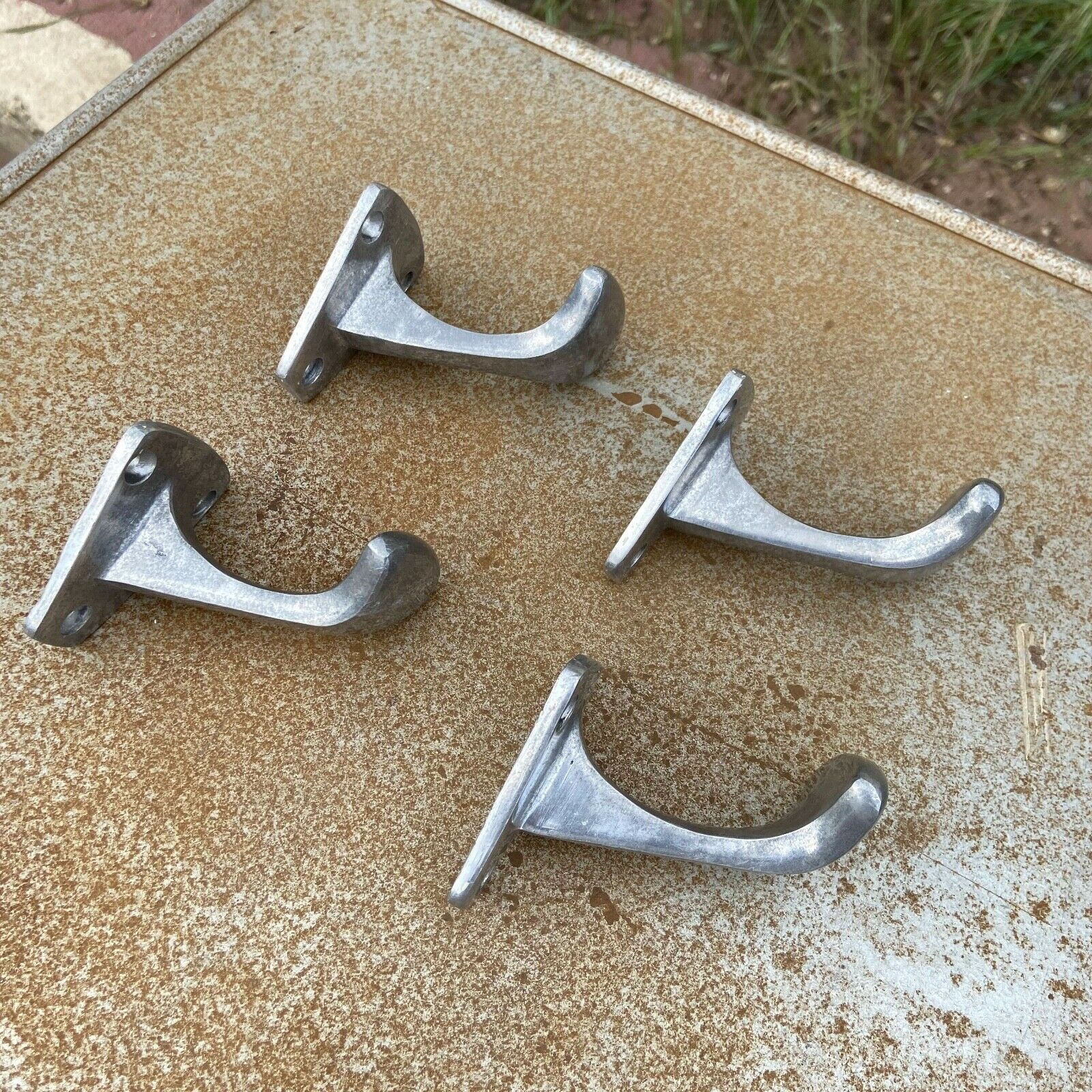 Set of 4 school pateres