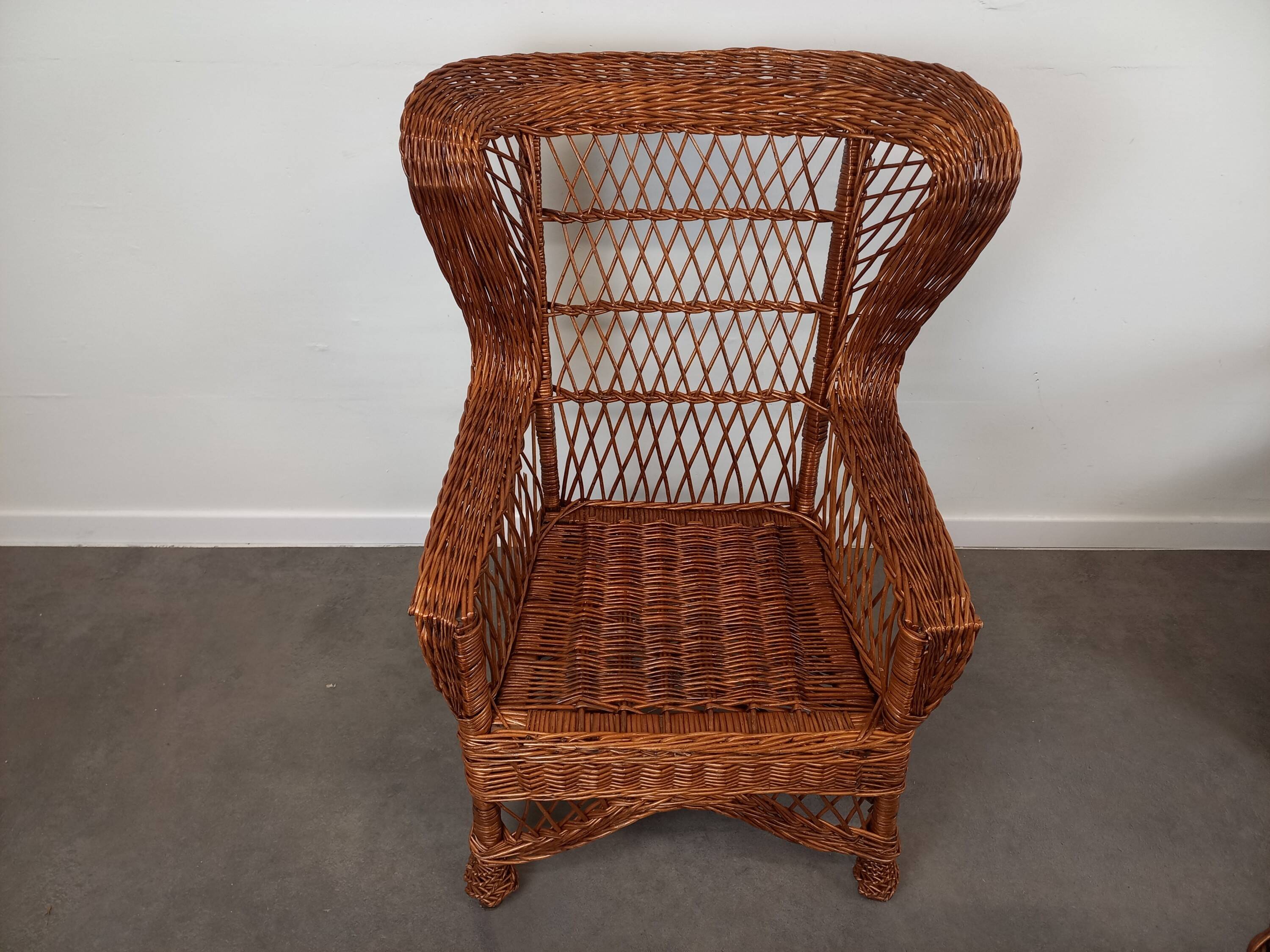 Rattan lounge