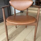A Set of 5 HOUSE OF FIN JUHL CHAIRS - 108 AND 109 - WALNUT AND LEATHER