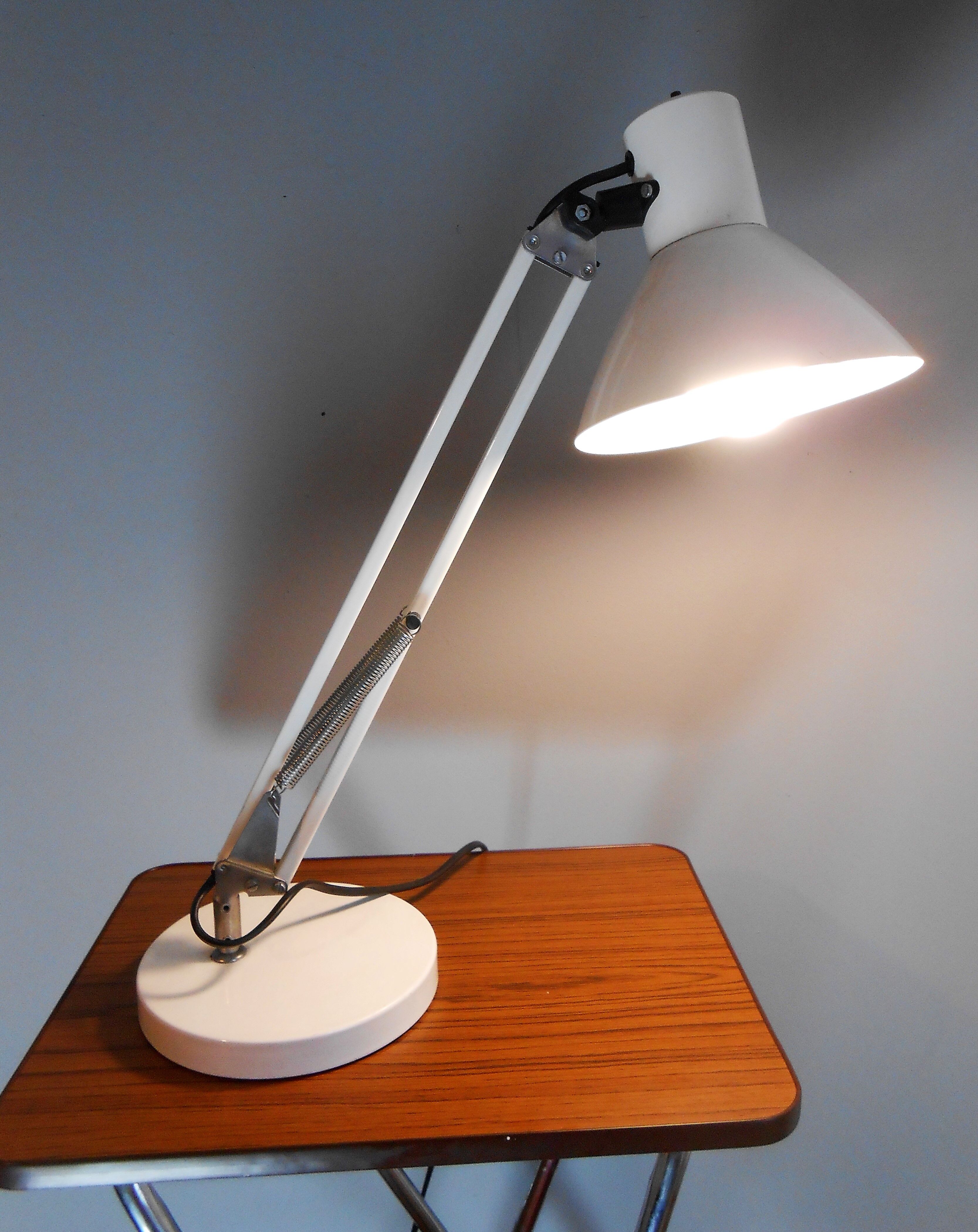 Lampe d'architecte, fabriqué en RDA