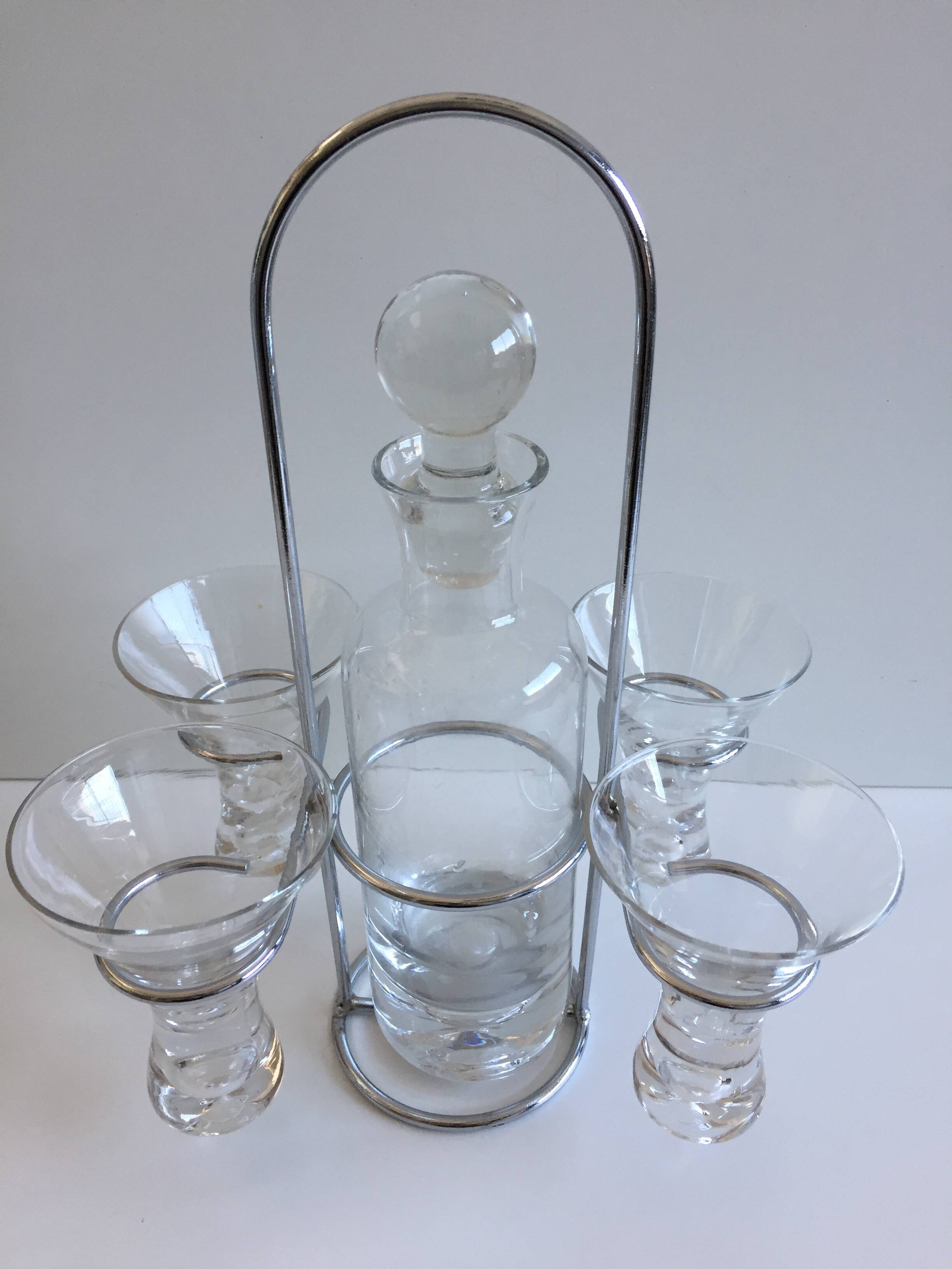 Portable alcohol digestive liquor service design glass & chromed metal stainless steel