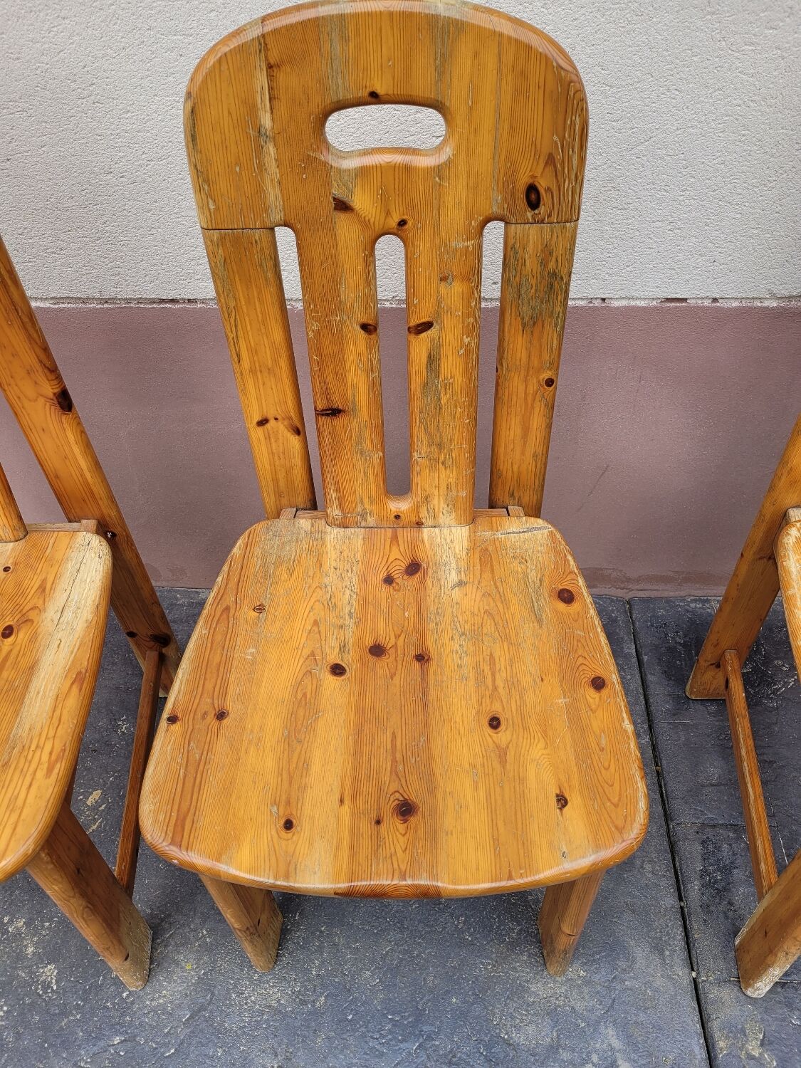 6 pine chairs