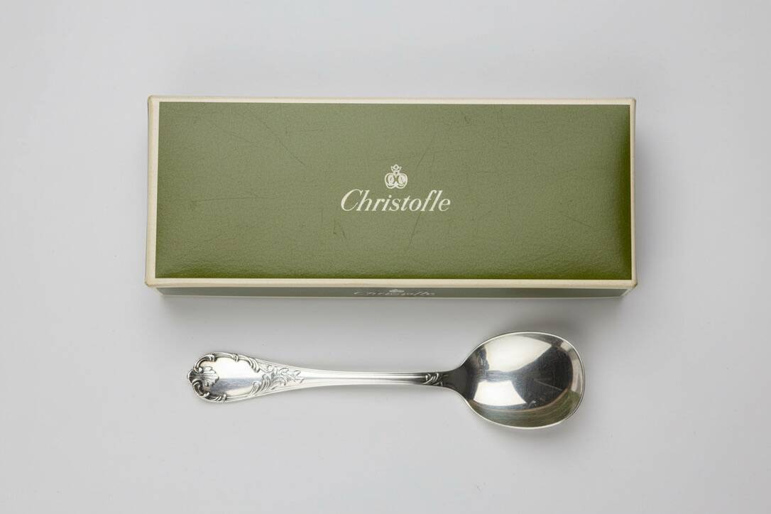 Set of 12 Christofle Marly ice cream spoons – new in blister pack, sealed original box.