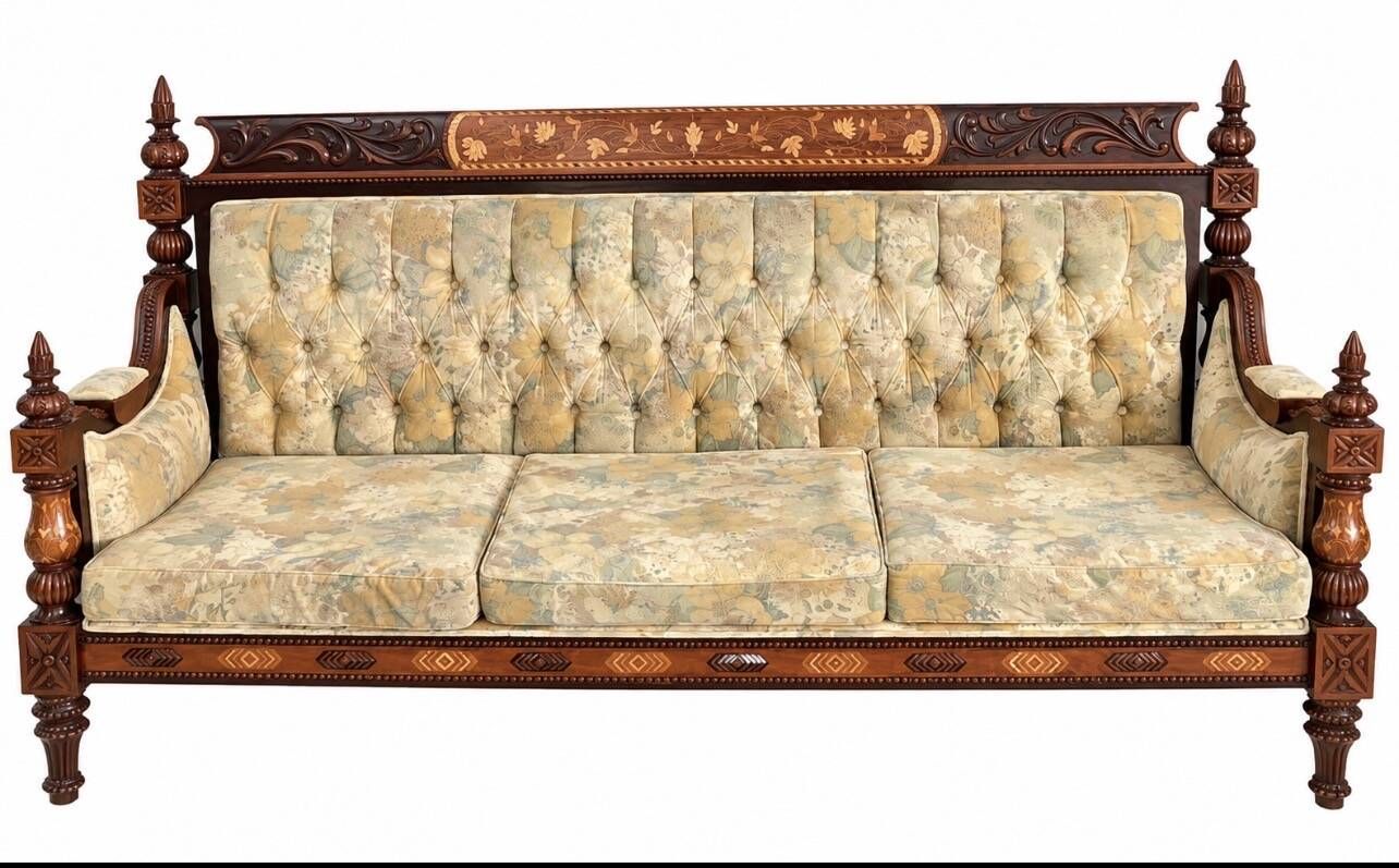 Three-seater canapé made of hand-carved Sheesham wood - Chiniot, Pakistan