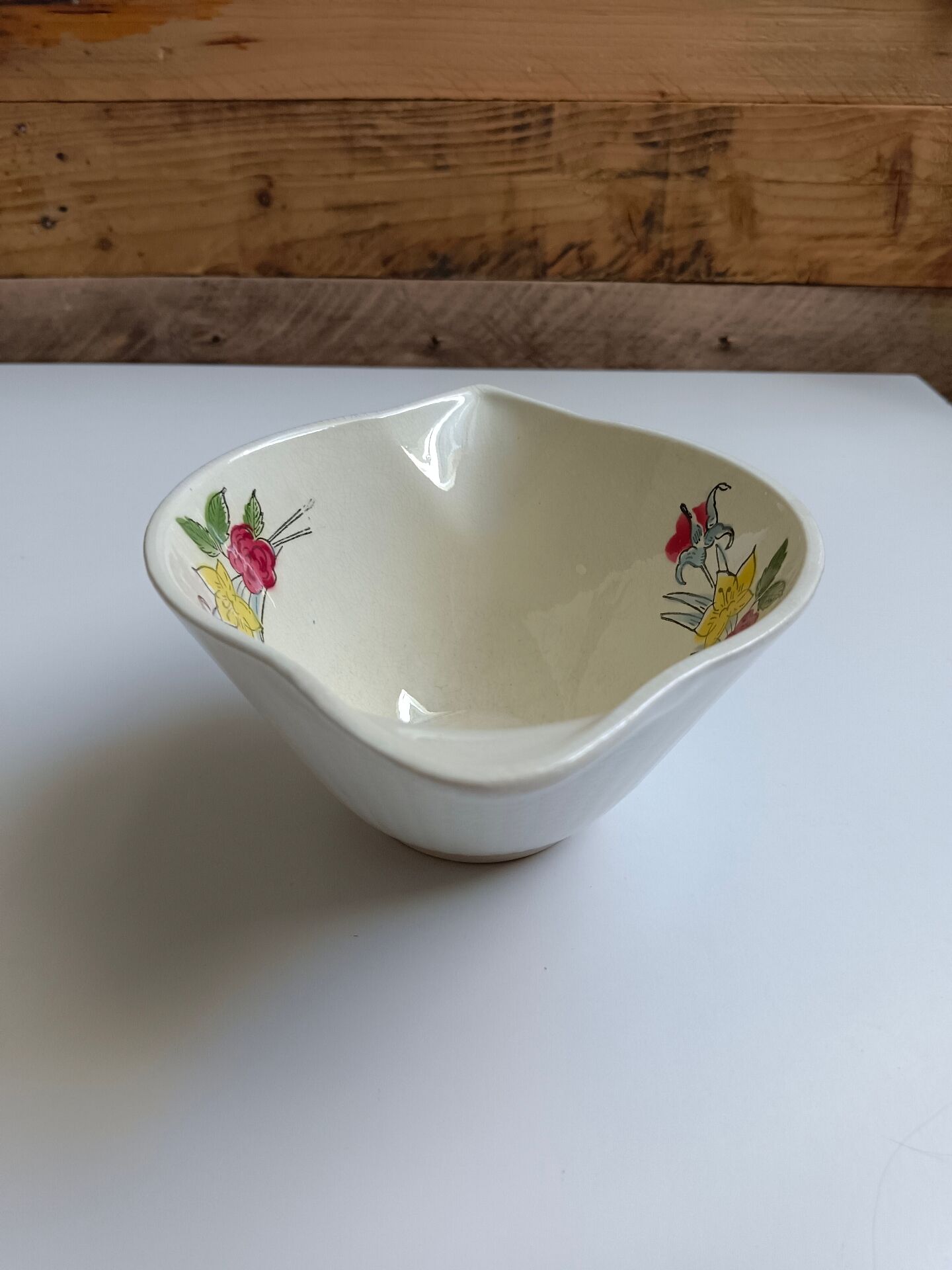 Saucière ancienne Ceranord Saint Amand à fleurs