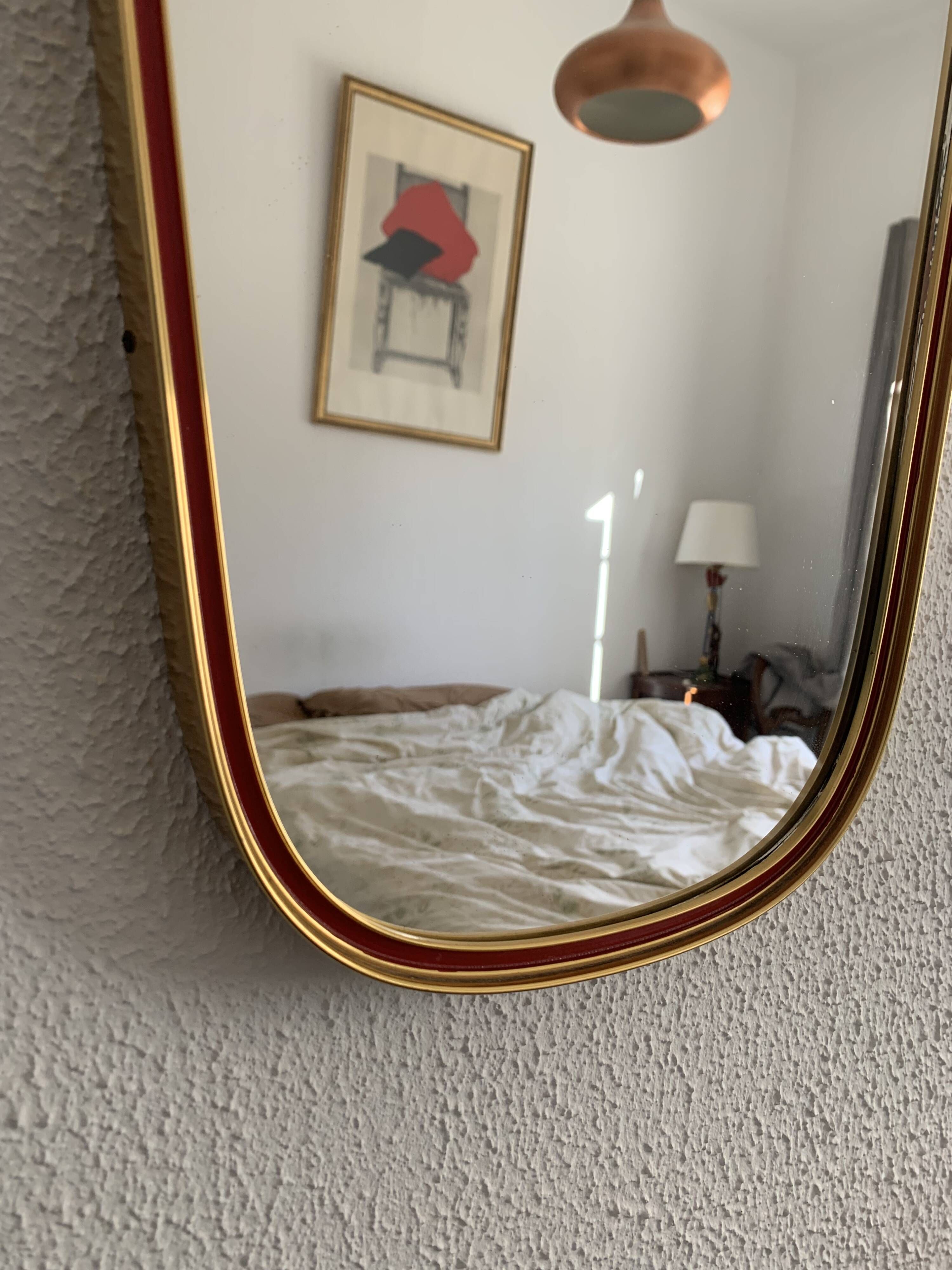 Miroir vintage 1960 rétroviseur asymétrique forme libre doré rouge - 71 x 3