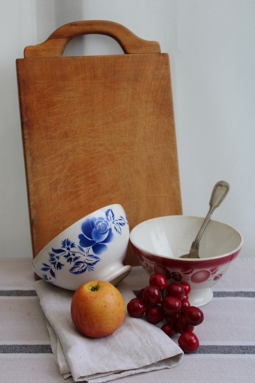 Set of 2 antique ceramic bowls