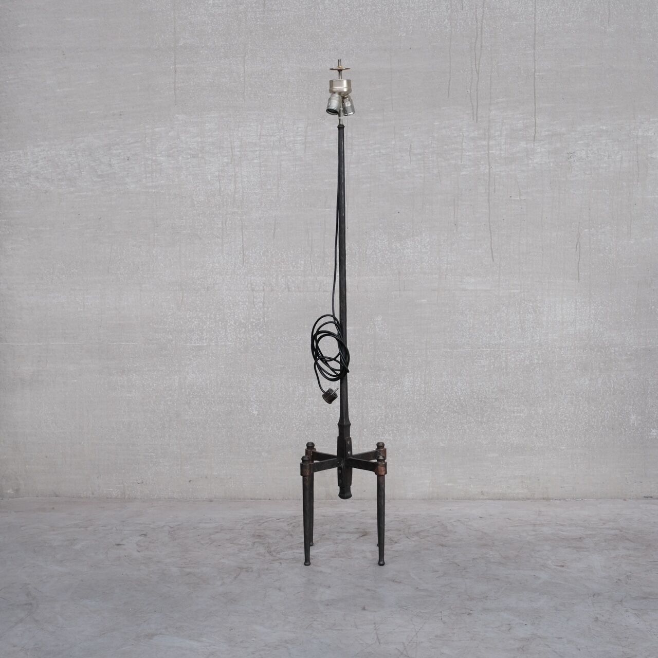 Brutalist iron mid-century floor and table lamp set