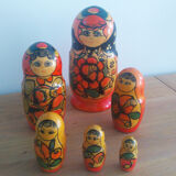 6 large Russian dolls