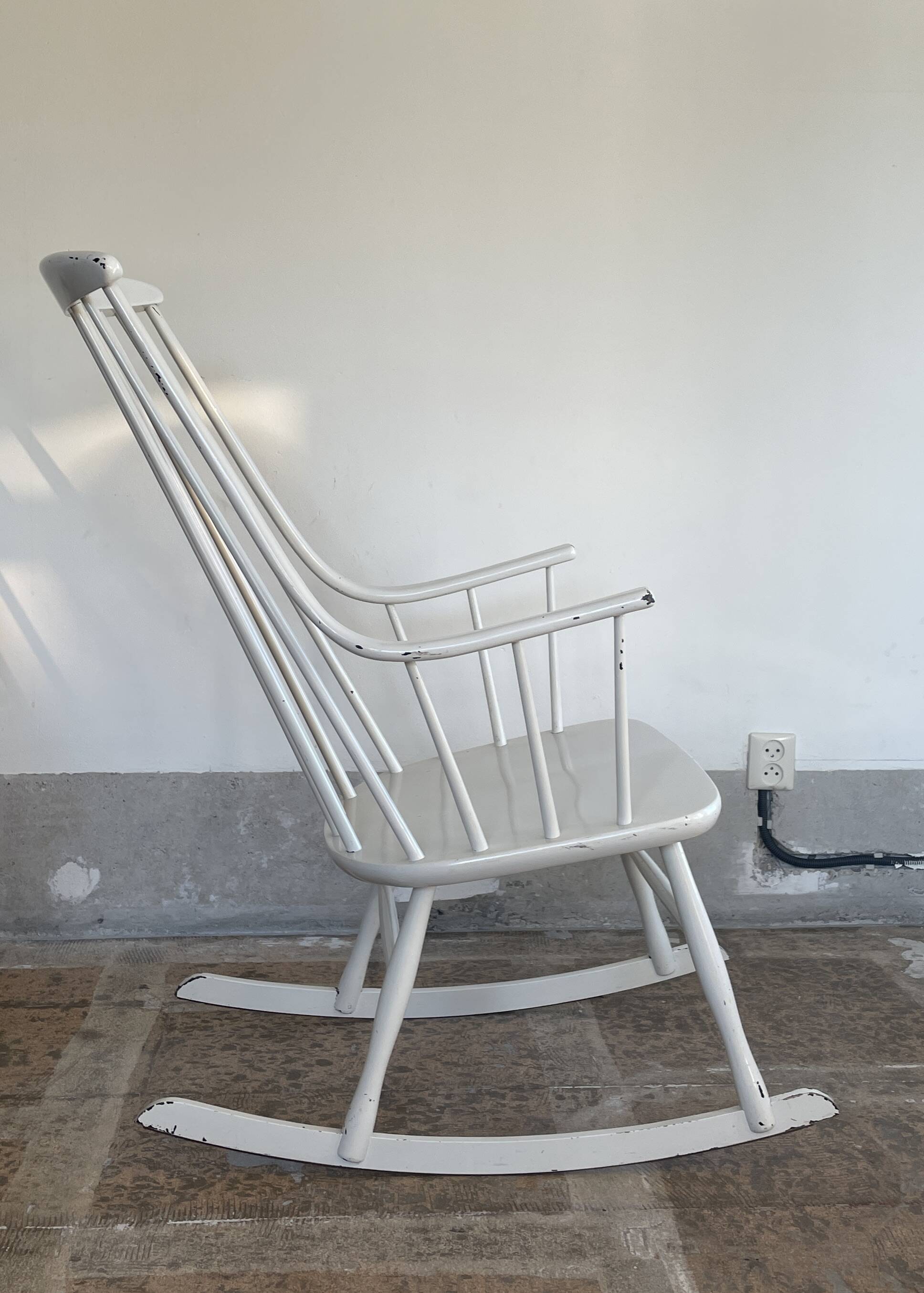 White Grandessa rocking chair by Lena Larson for Nesto