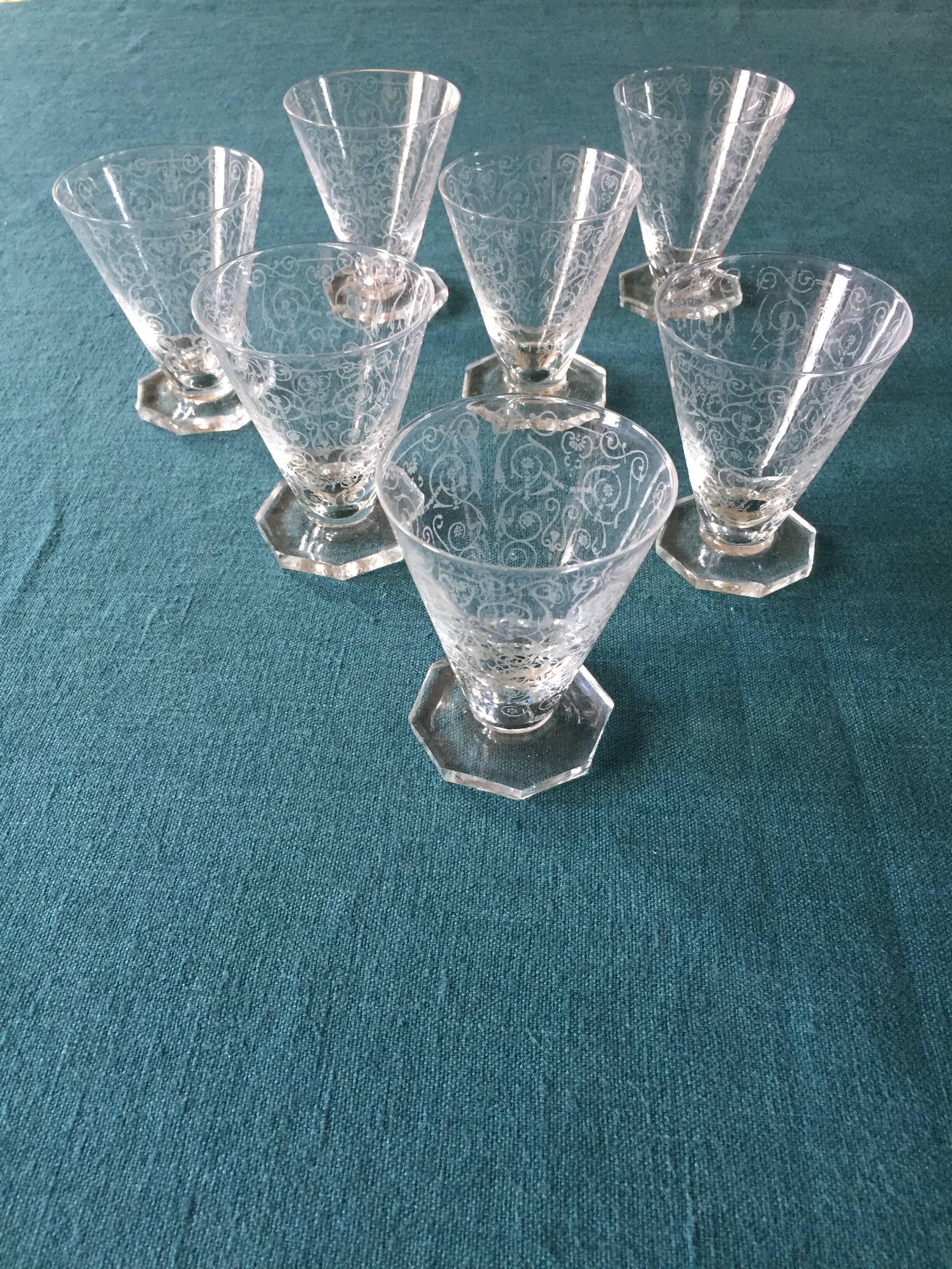 Series of 7 art deco aperitif or digestive glasses engraved