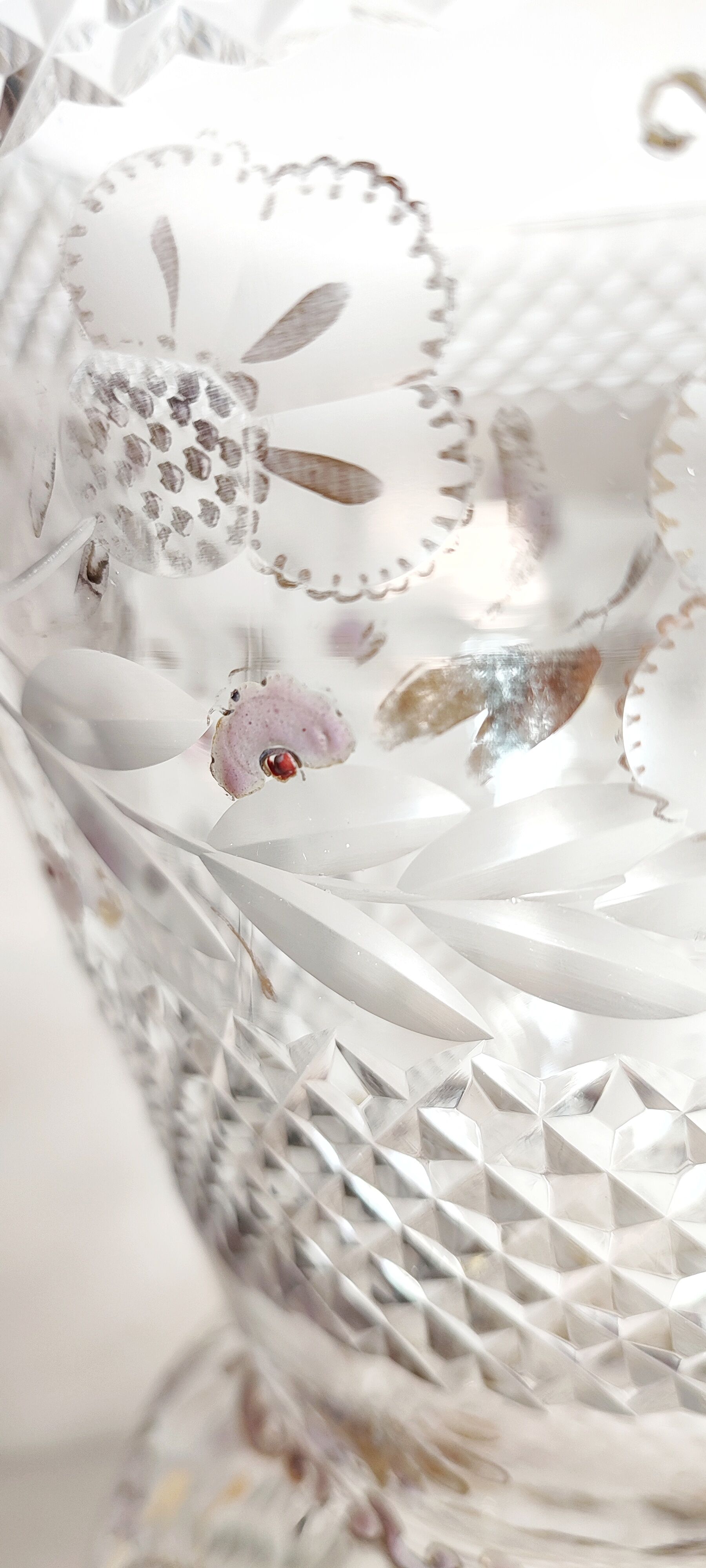 Glass vase carved and painting by hand. France 1940s.