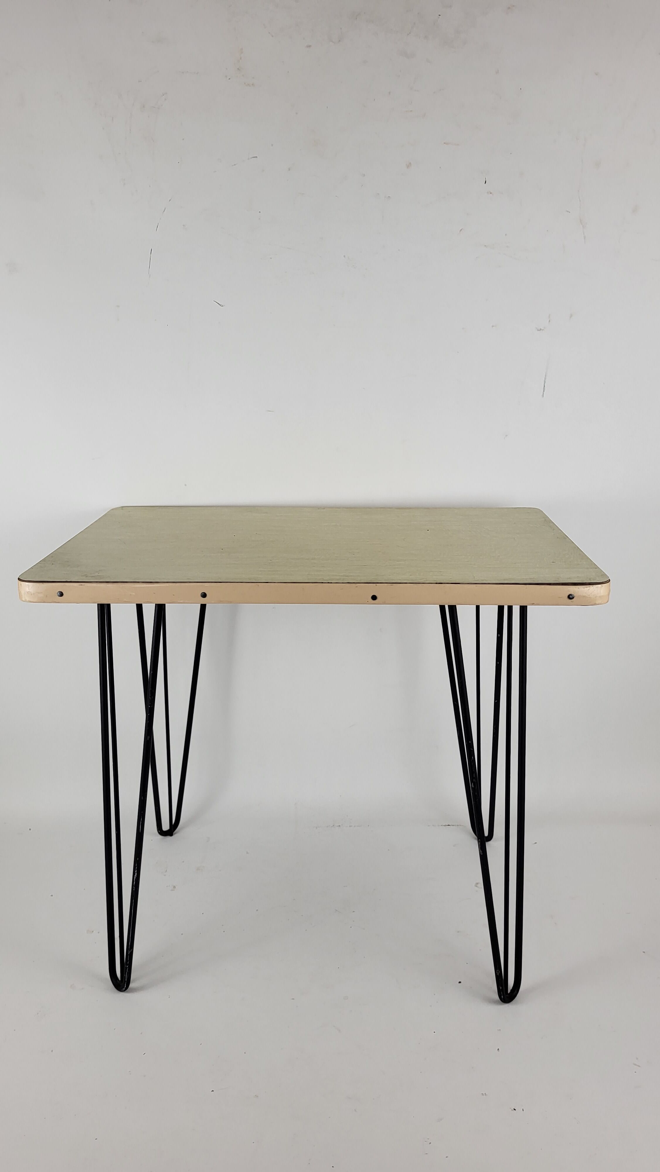 Coffee table legs pin & formica