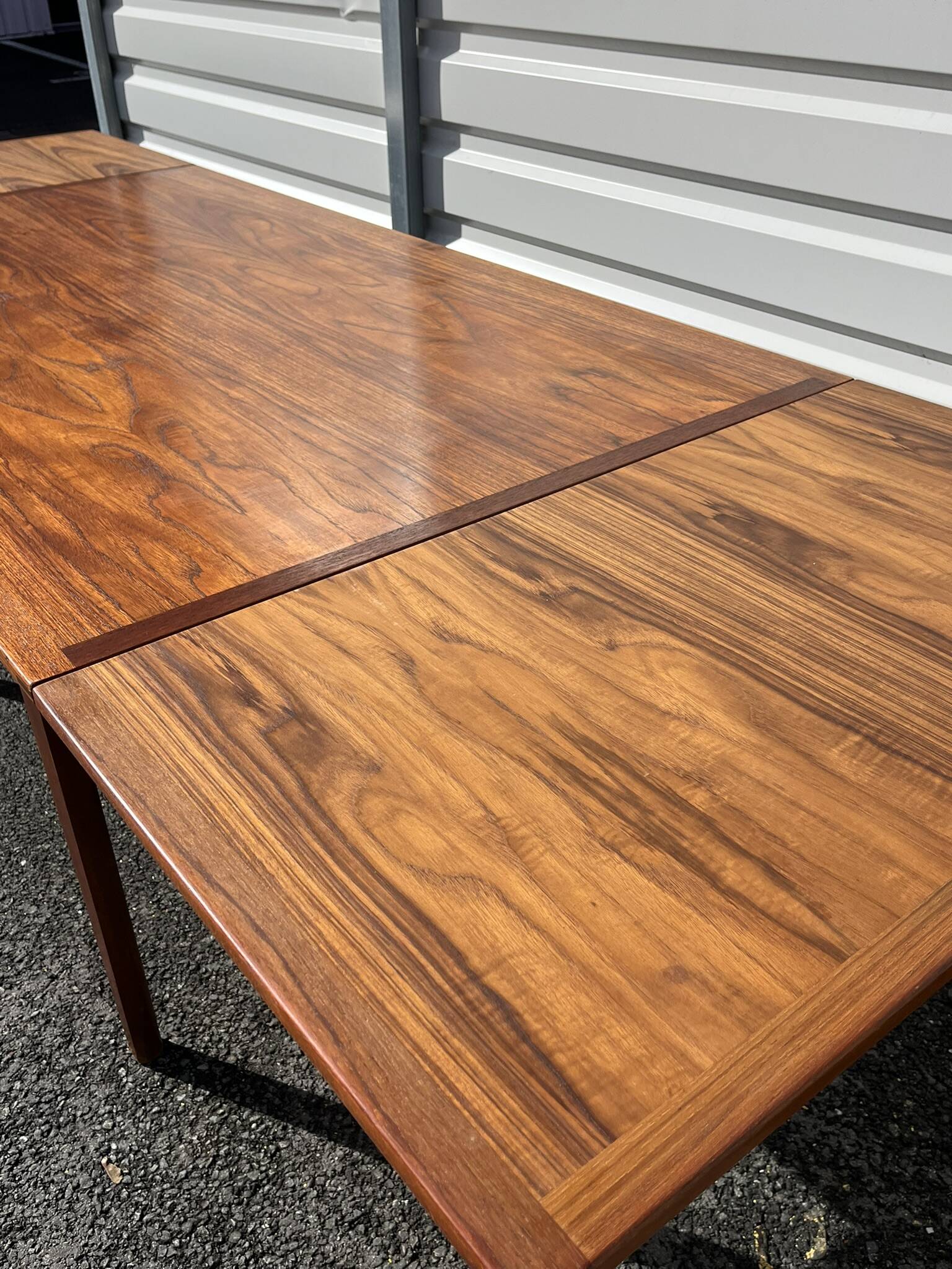 Scandinavian table, Henning Kjaernulf for Velje & Stole Møbelfabrik 🇩🇰