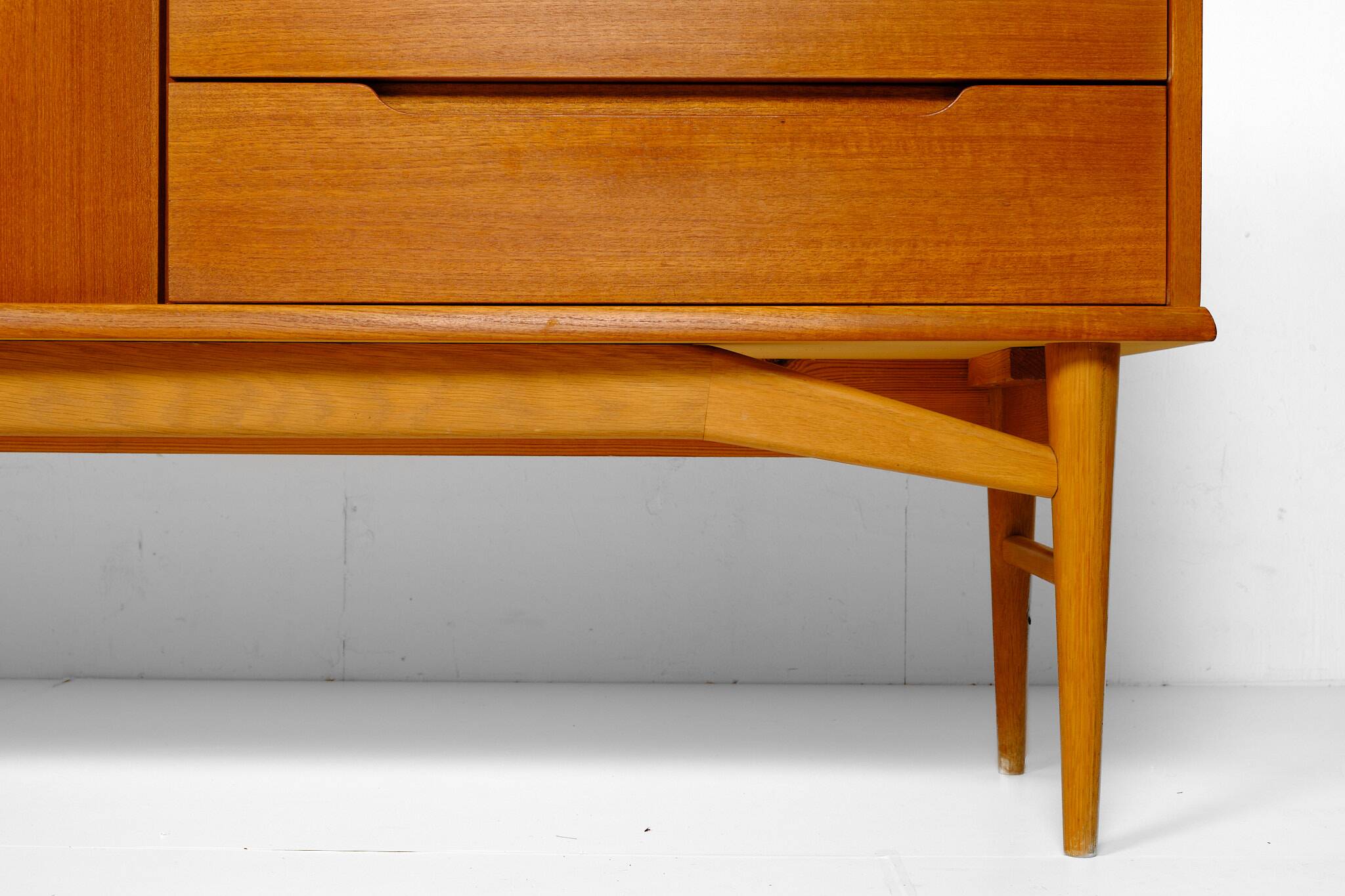 Teak enfilade, Fredericia, by Borge Mogensen, built around 1970.