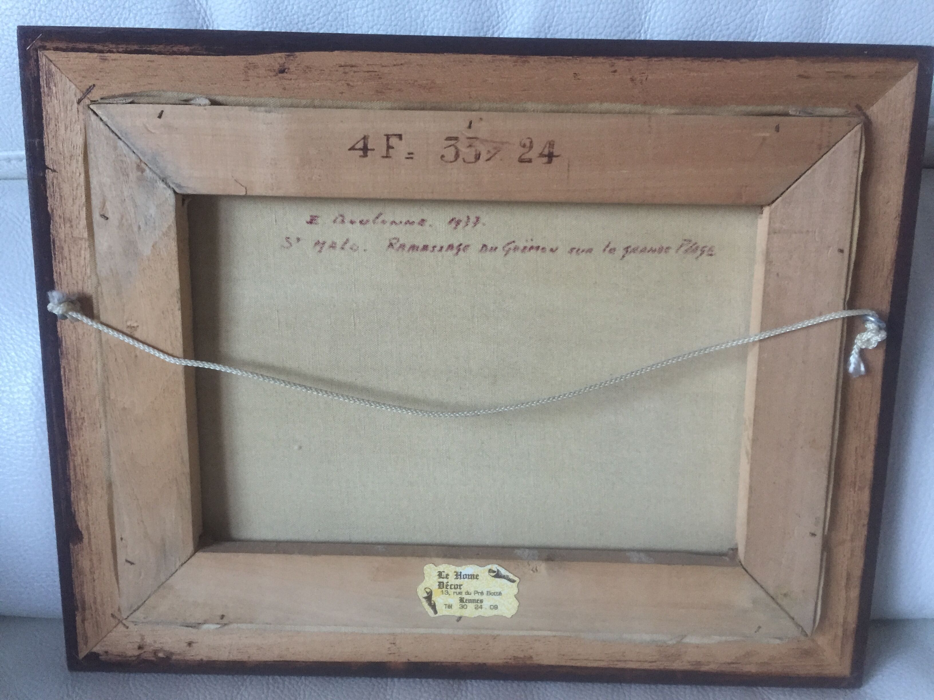 Oil on canvas gulls on the large beach of Saint-Malo
