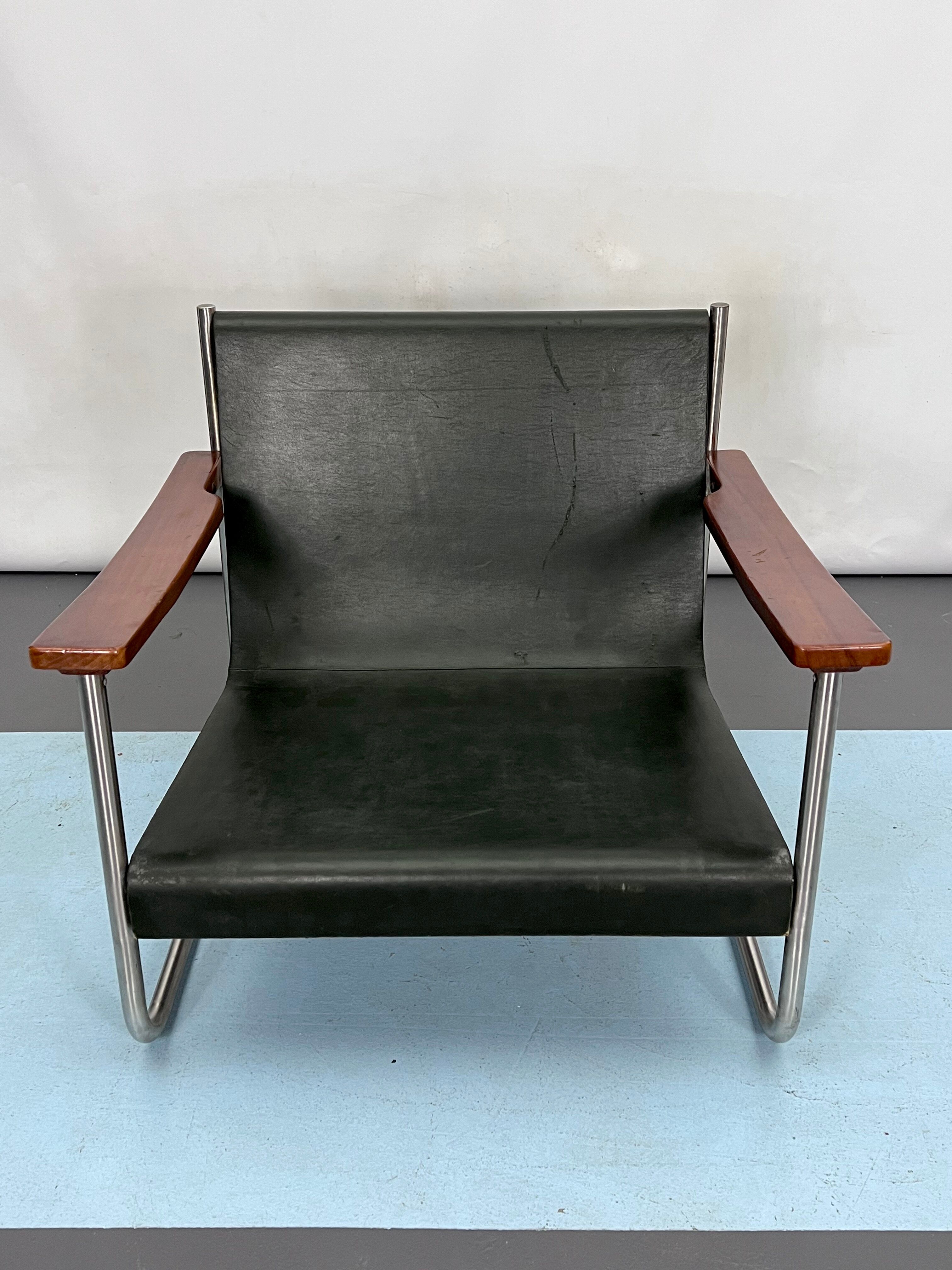 Fauteuil lounge vintage italien chrome et cuir des années 60