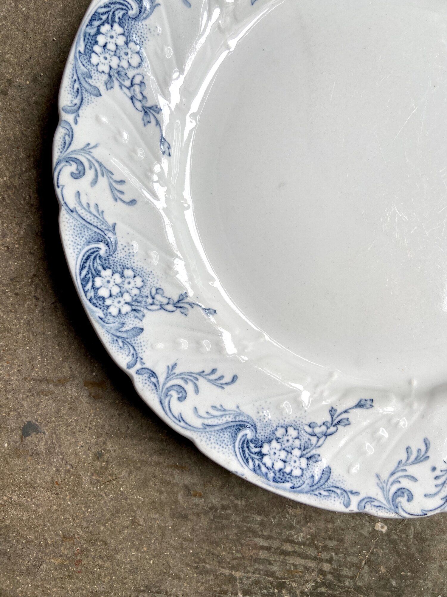 Assiette plate Luneville en terre de fer service "Henriette"