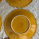 4 flat ceramic plates Barbotine