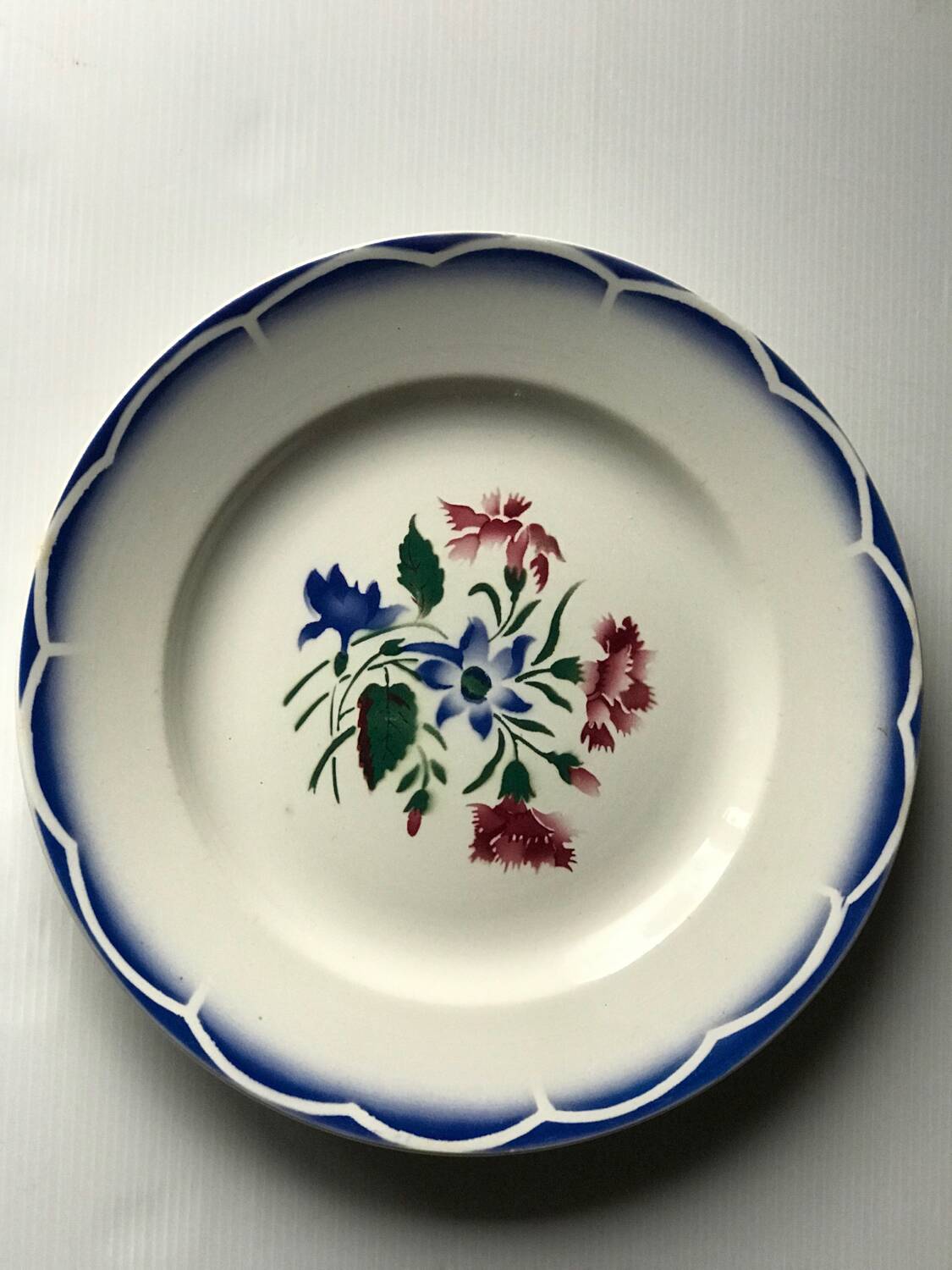 Round serving dish Digoin Sarreguemines model Elorn