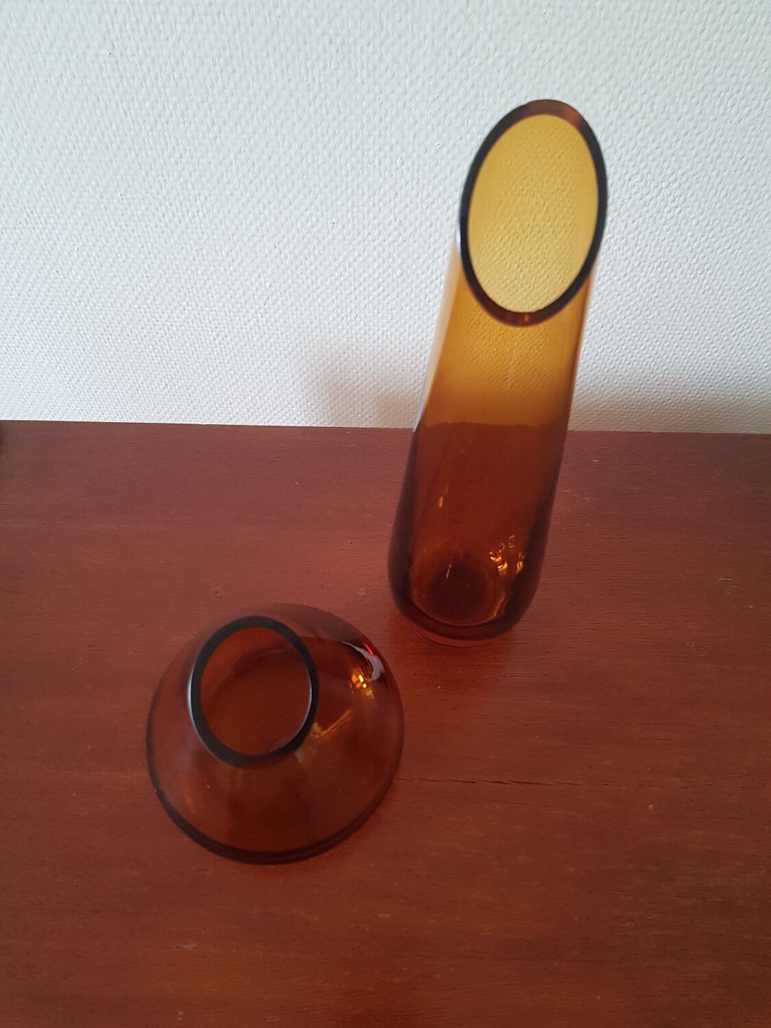Lot de 2 vases ambrés vintage