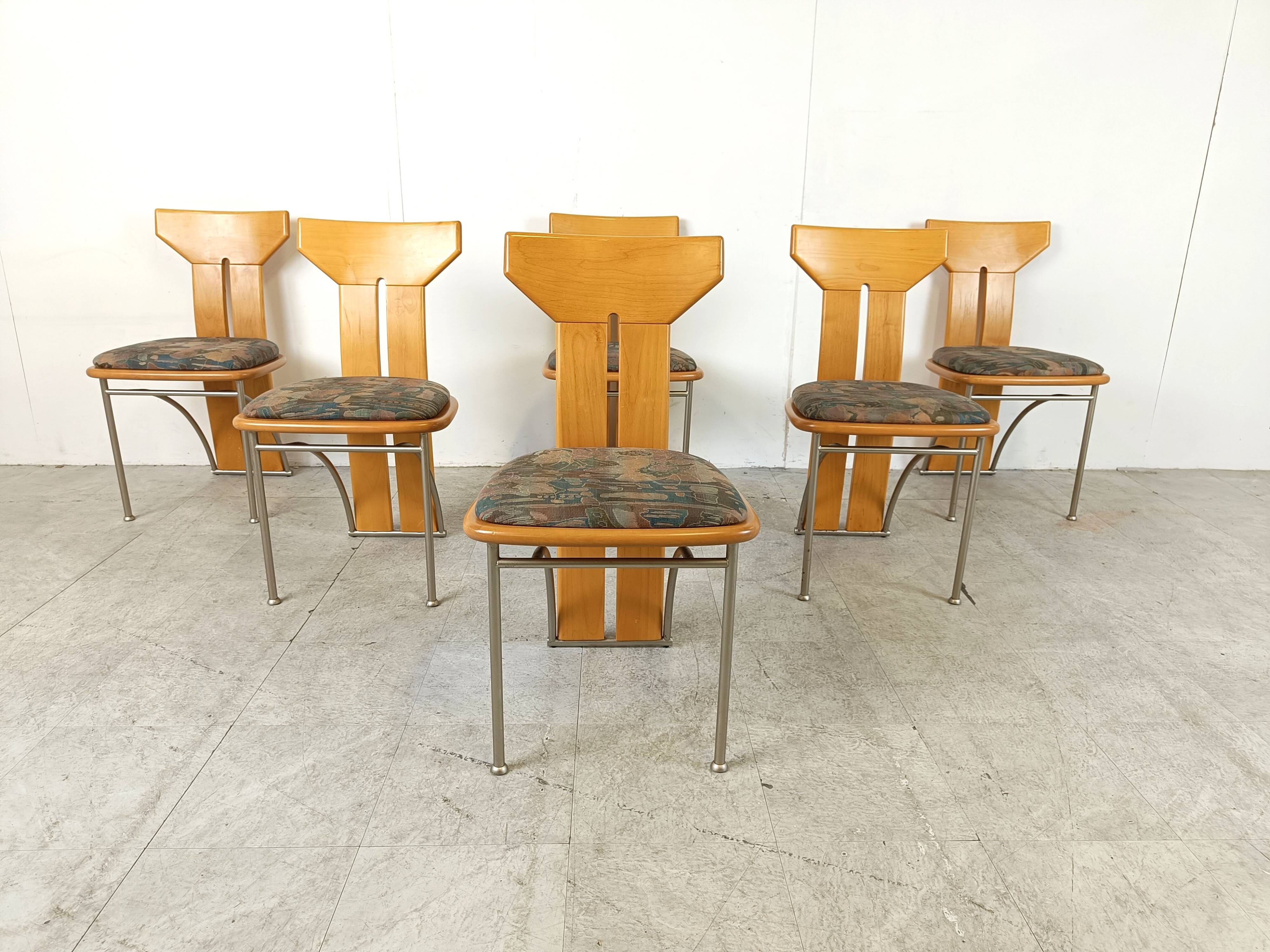 Ensemble de 6 chaises à repas italiennes postmodernes, 1980