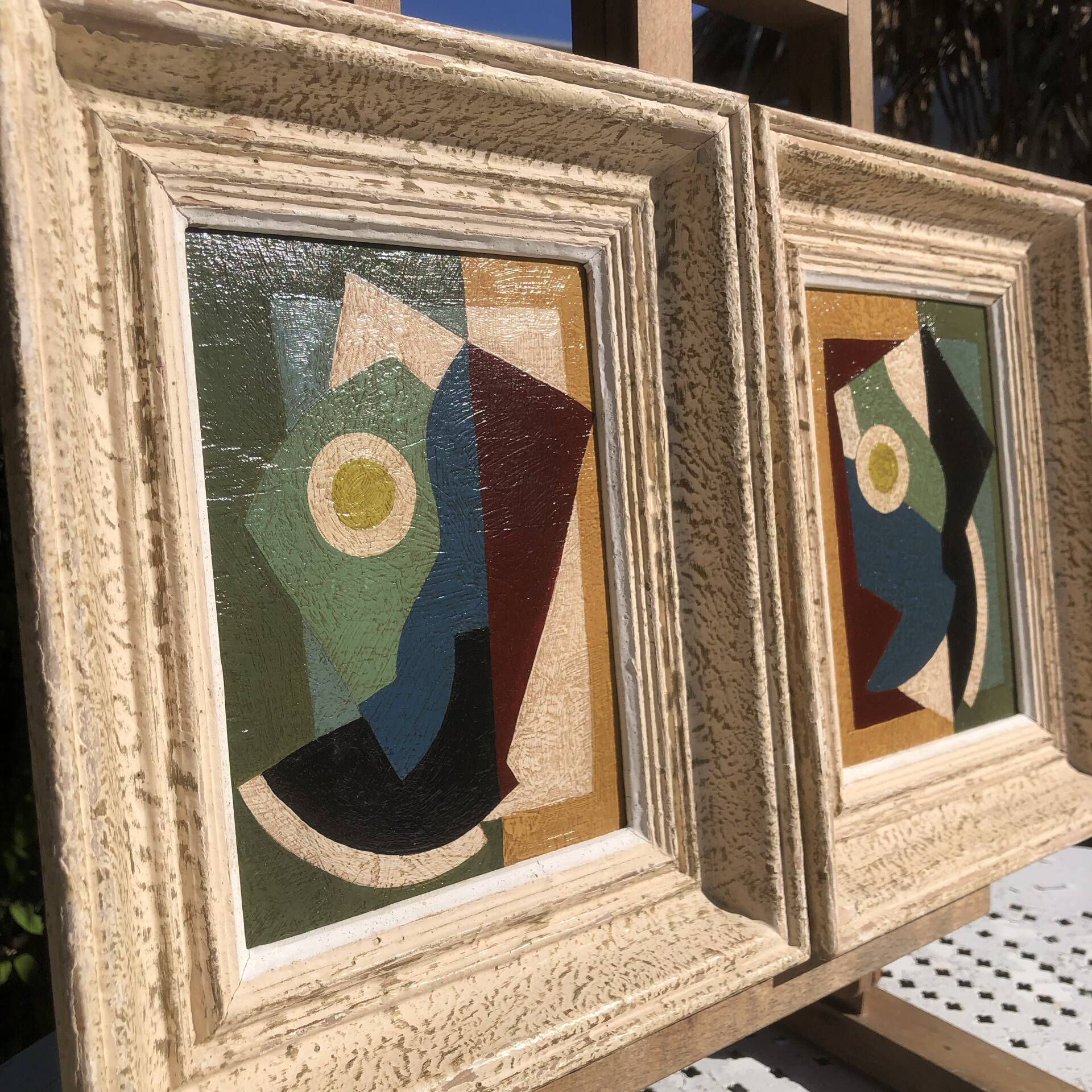 Paire de peintures cubistes