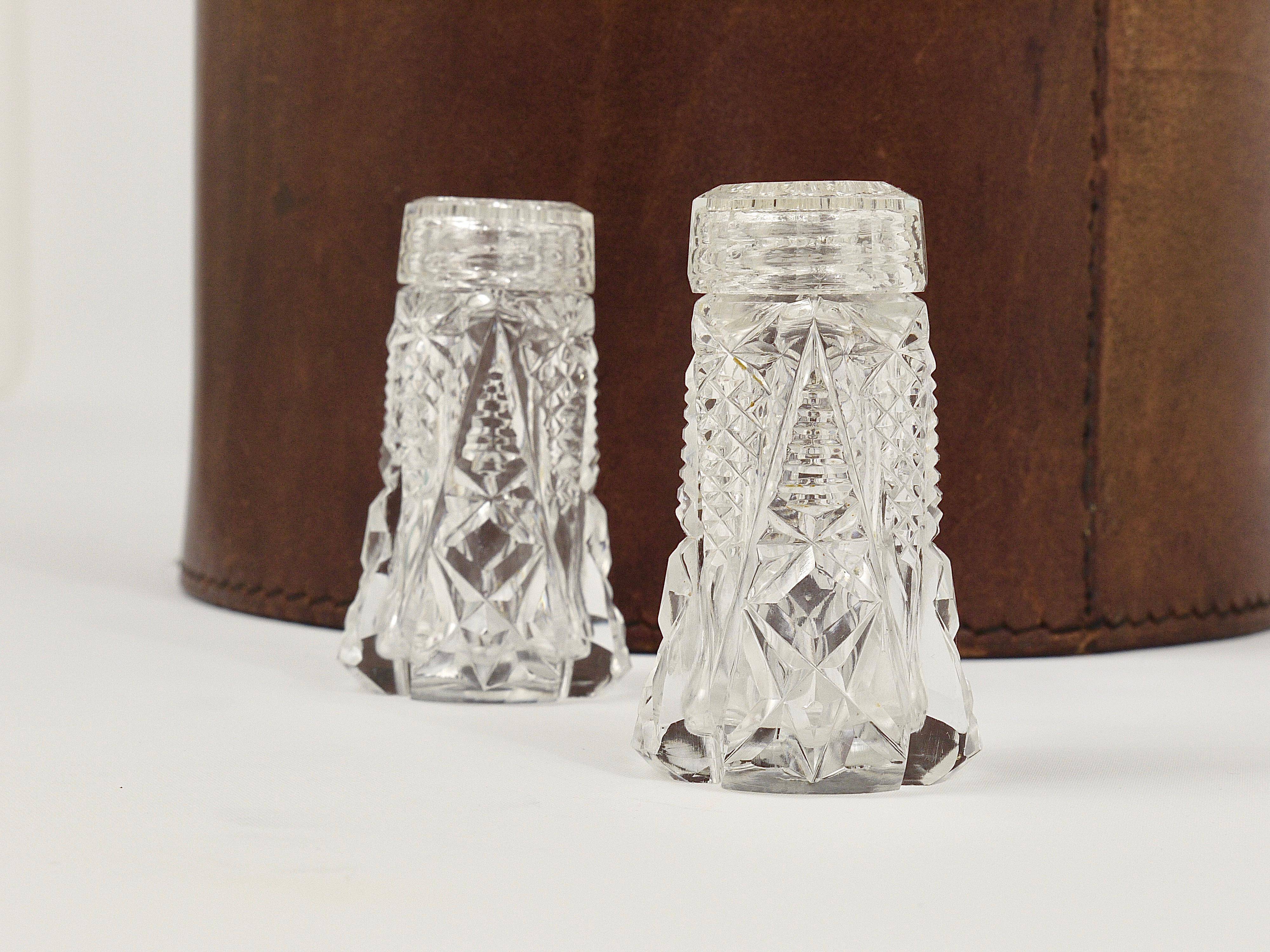 French Art Nouveau salt and pepper shakers, faceted crystal glass from the 1920s.