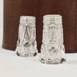 French Art Nouveau salt and pepper shakers, faceted crystal glass from the 1920s.