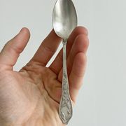Lot de 6 petites cuillères en métal