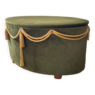 Green velvet chest pouf from the 70s