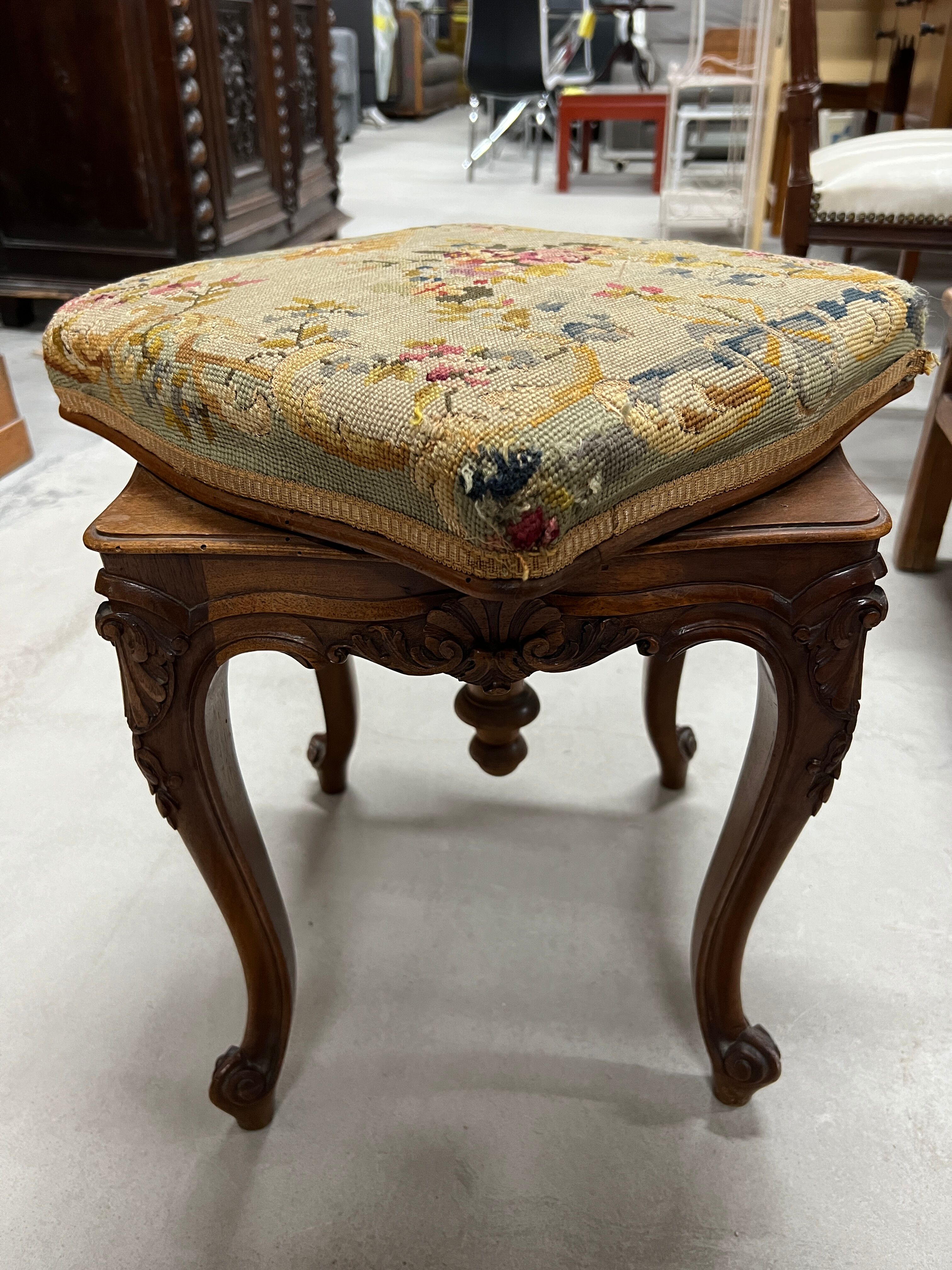 Vintage Louis XV style piano stool