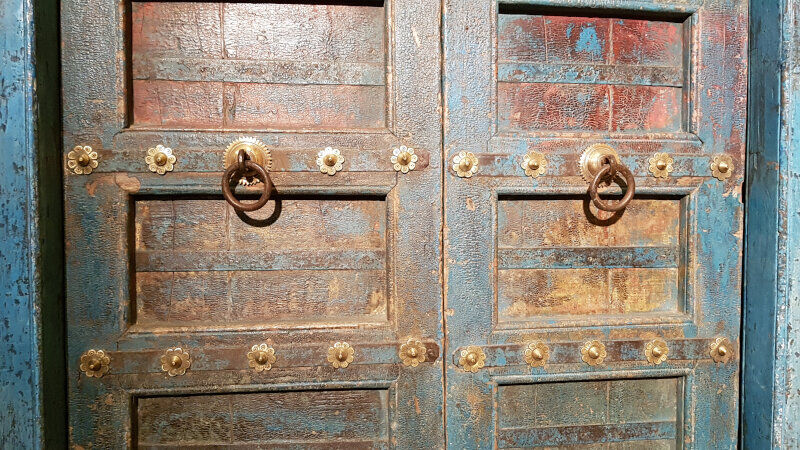 Door sculpted Indian Rajasthan old patina original old teak