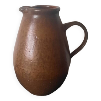 Designer pitcher