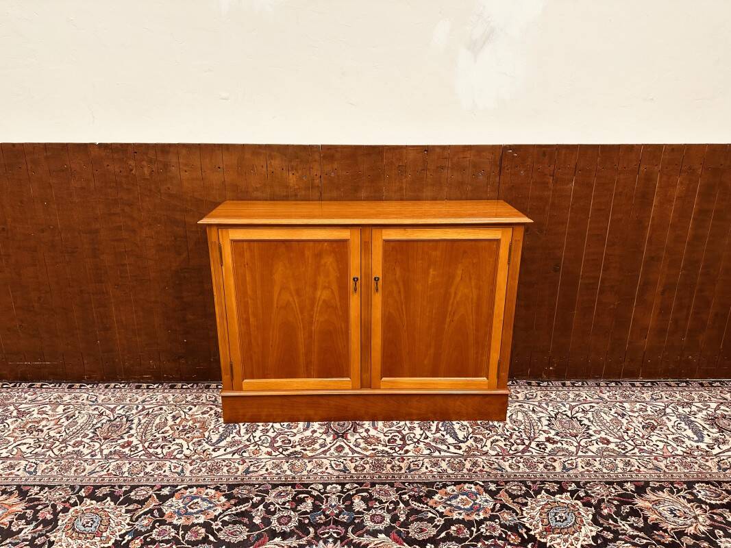 Classic English Sideboard Office Cabinet cupboard