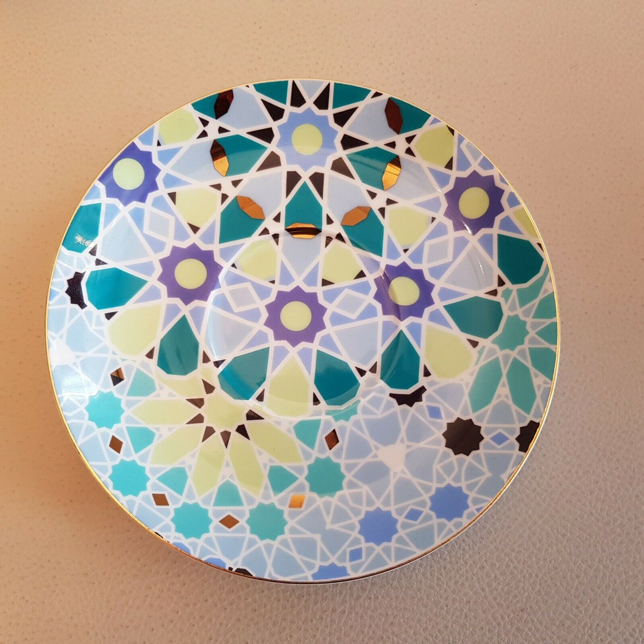 Teapot geometric decoration blue golden green