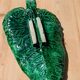 Plat en barbotine feuille