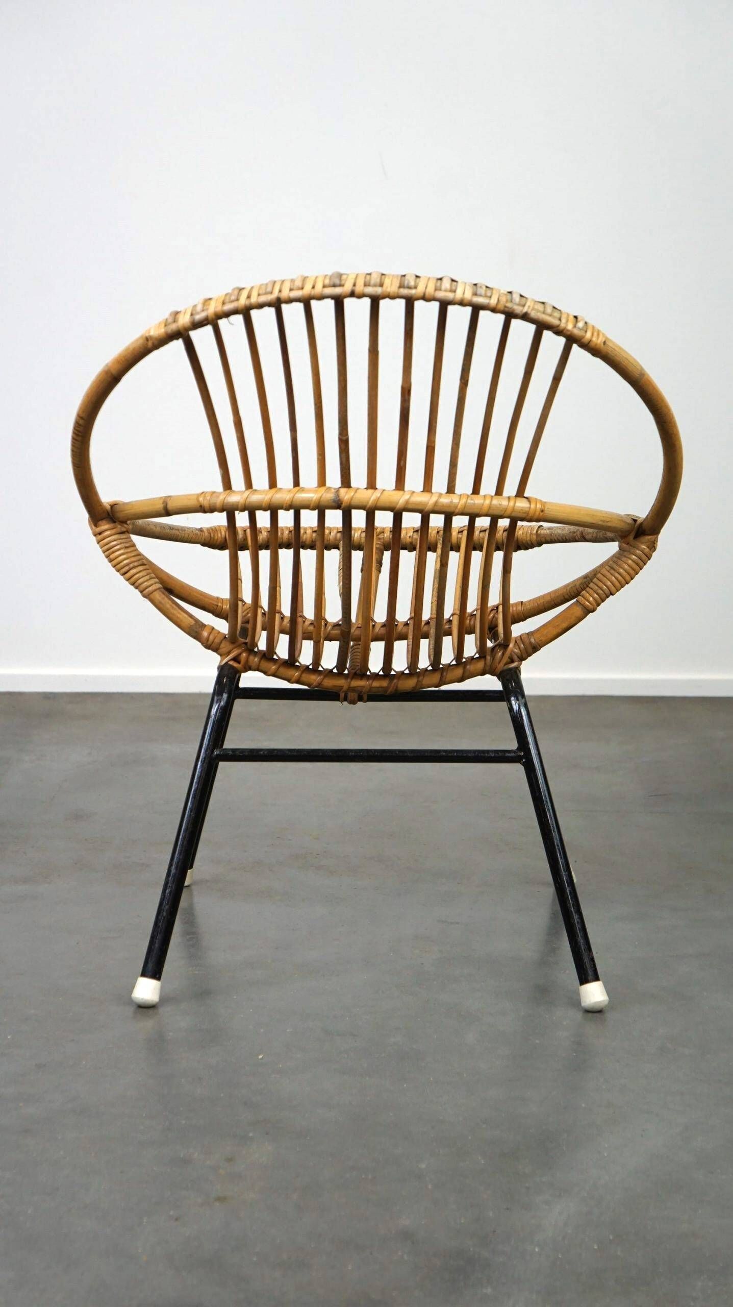 Vintage 1960s rattan Dutch design chair