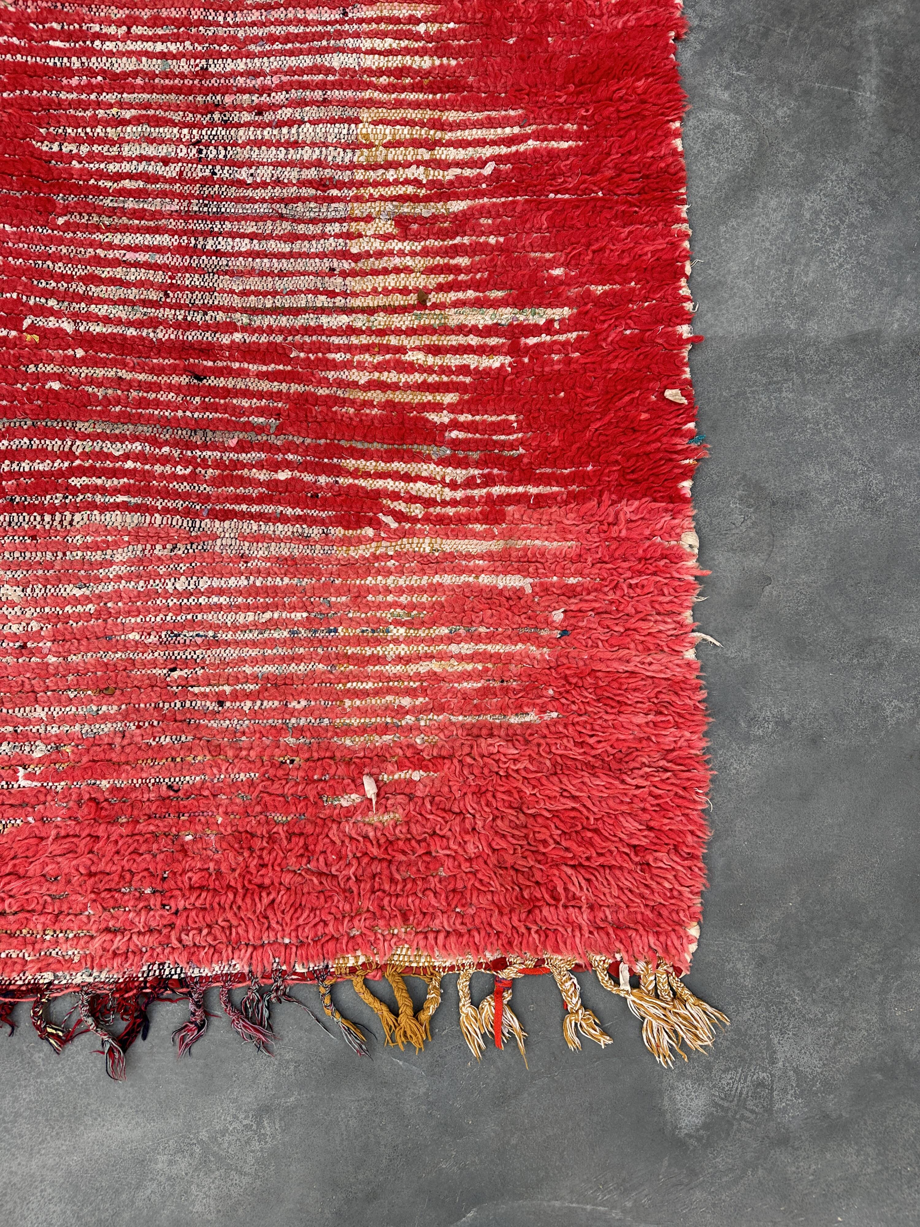 Moroccan rug Beni M'guild red - 154 x 82 cm